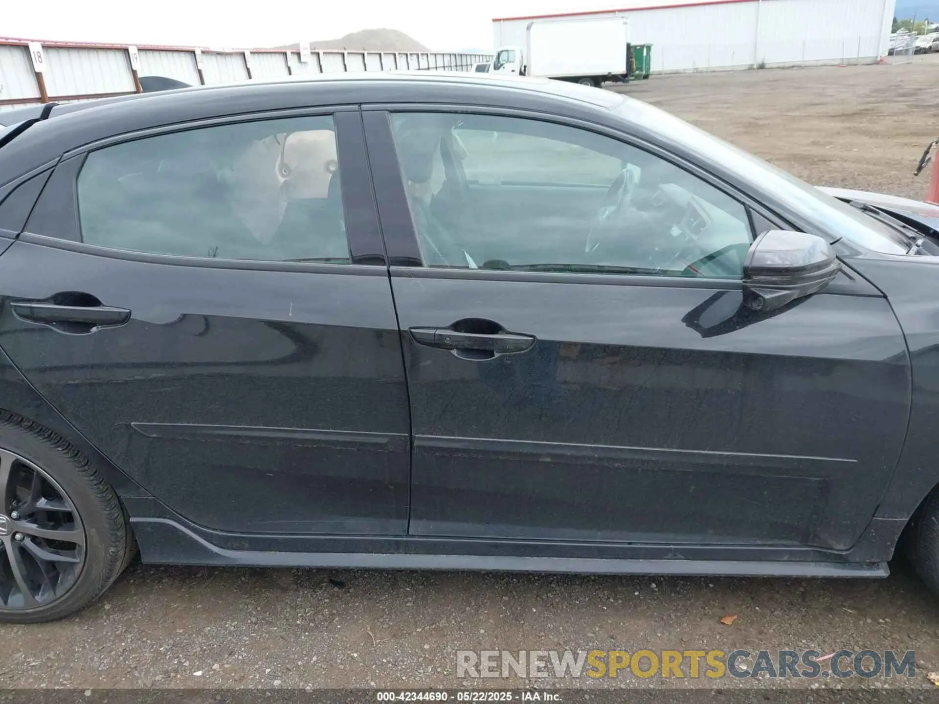 13 Photograph of a damaged car SHHFK7G93LU203213 HONDA CIVIC 2020