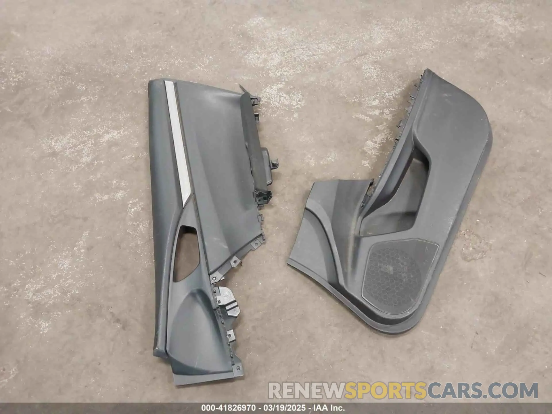 12 Photograph of a damaged car SHHFK7H31LU403050 HONDA CIVIC 2020