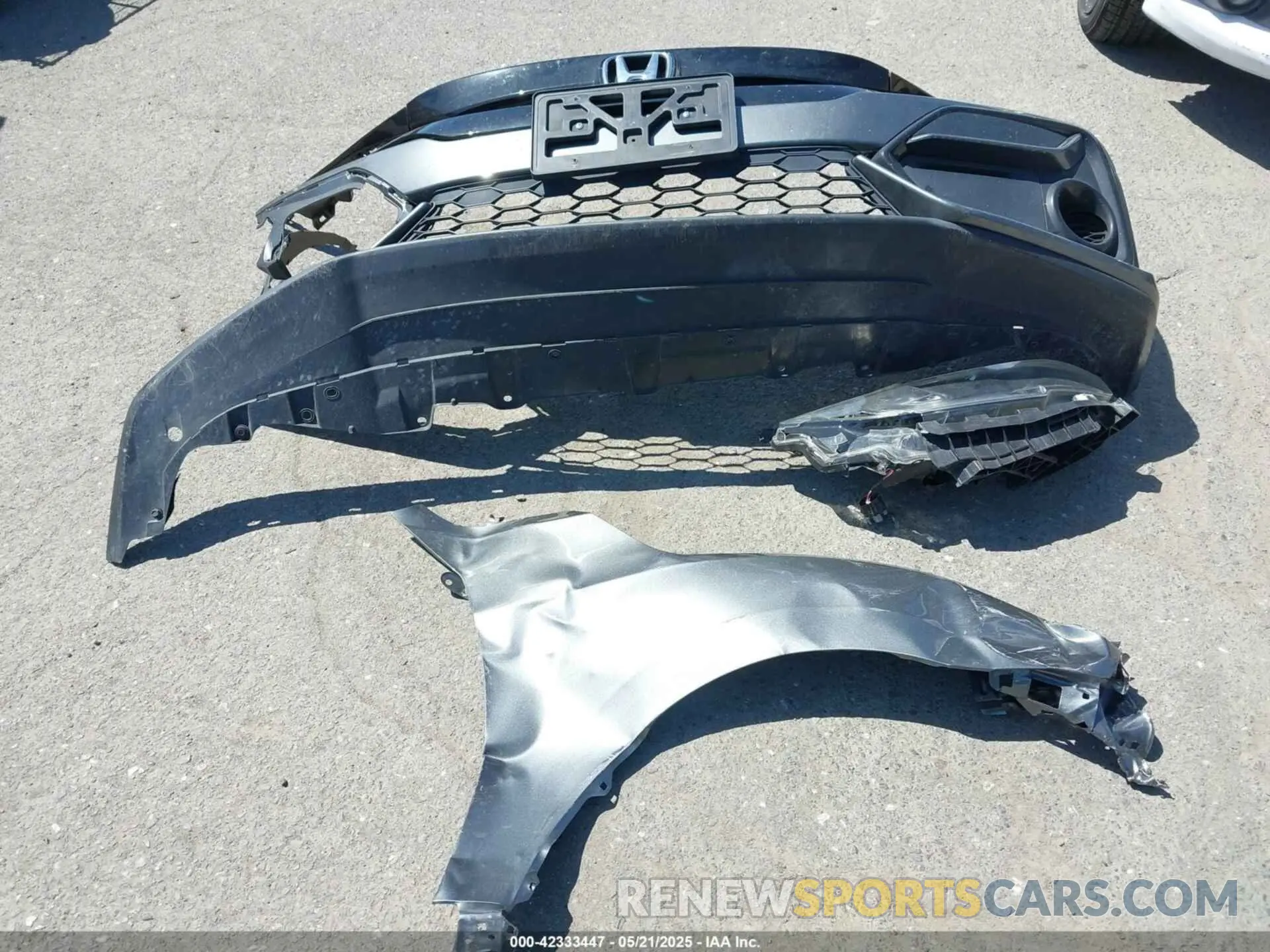 12 Photograph of a damaged car SHHFK7H32LU414932 HONDA CIVIC 2020