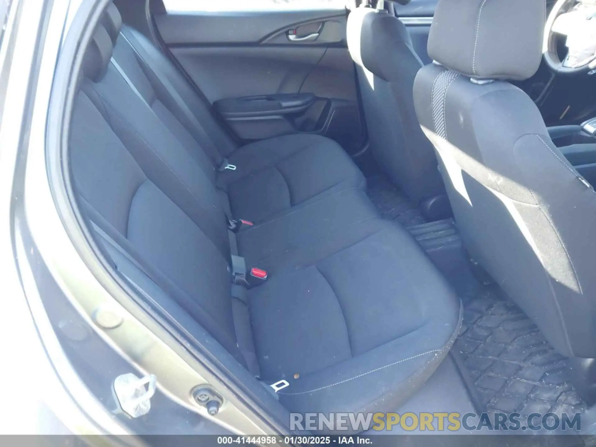 8 Photograph of a damaged car SHHFK7H35LU215888 HONDA CIVIC 2020
