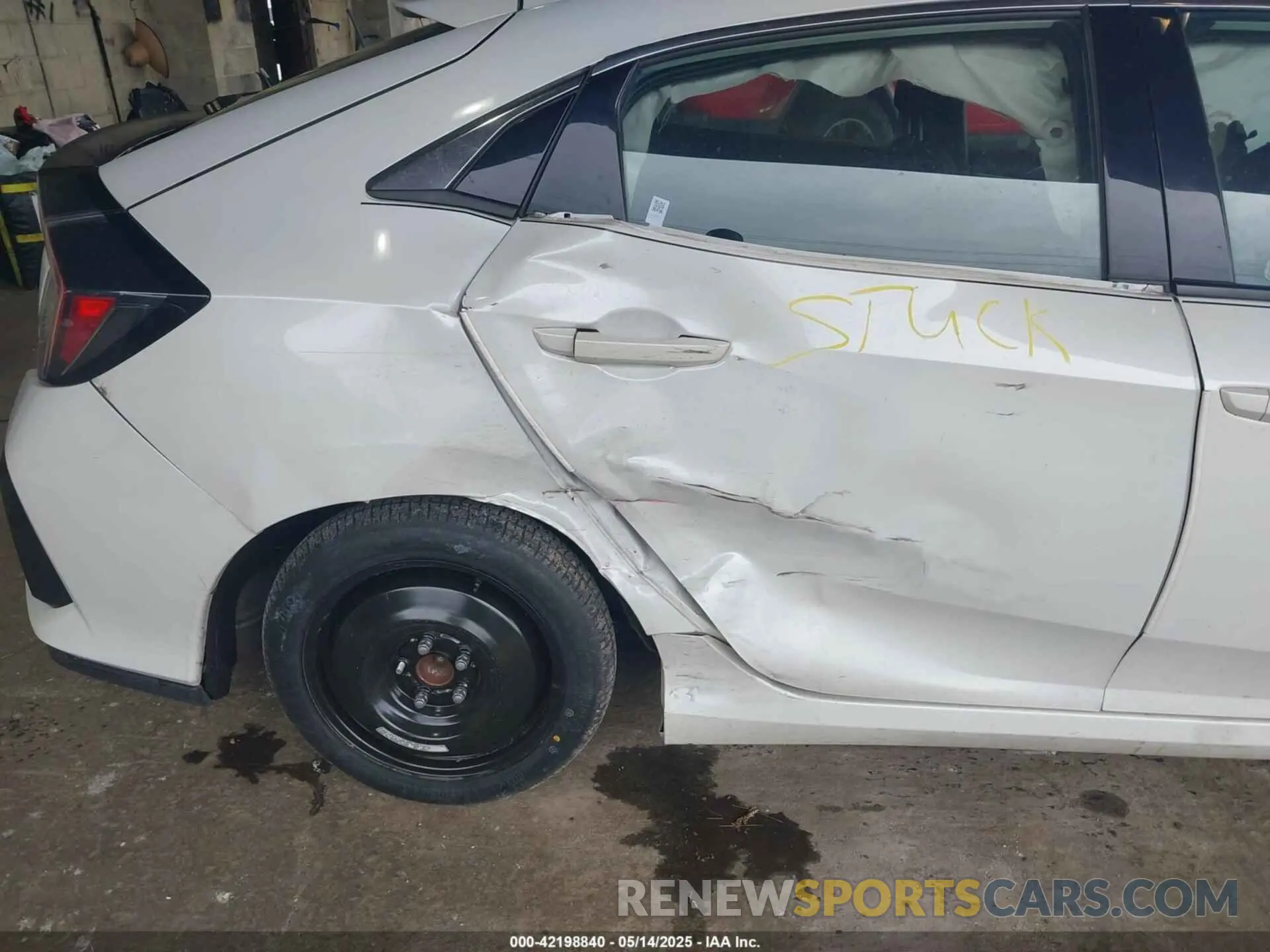 6 Photograph of a damaged car SHHFK7H37LU405806 HONDA CIVIC 2020