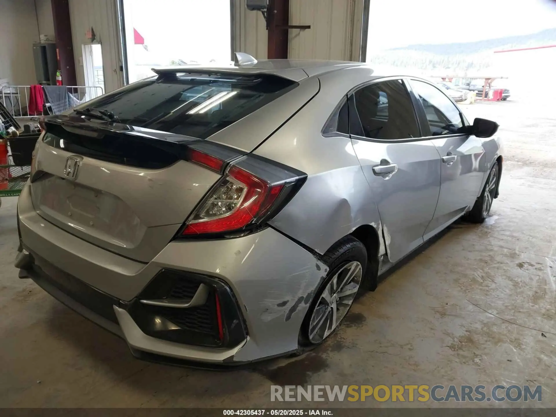 4 Photograph of a damaged car SHHFK7H38LU412120 HONDA CIVIC 2020