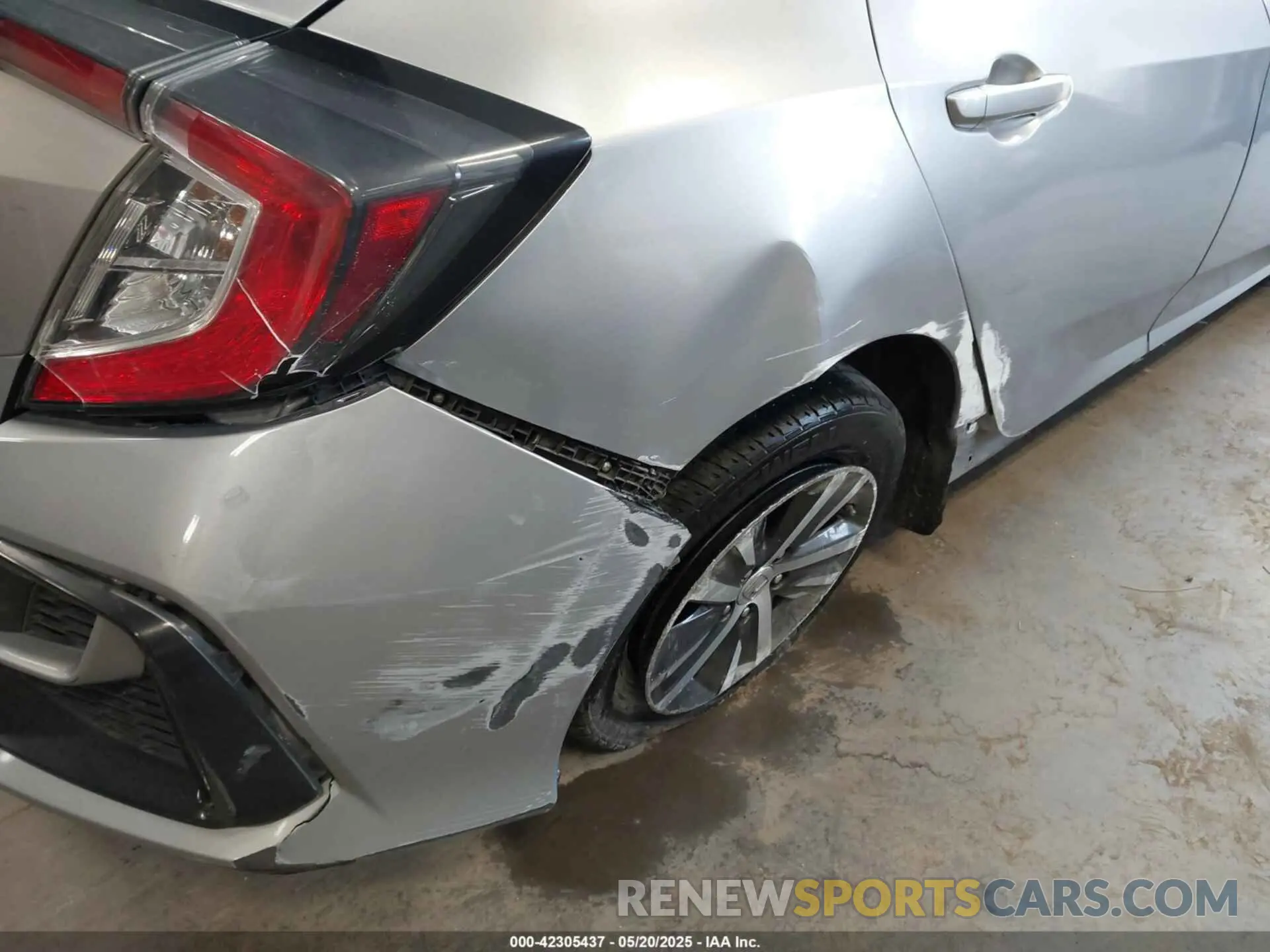 6 Photograph of a damaged car SHHFK7H38LU412120 HONDA CIVIC 2020