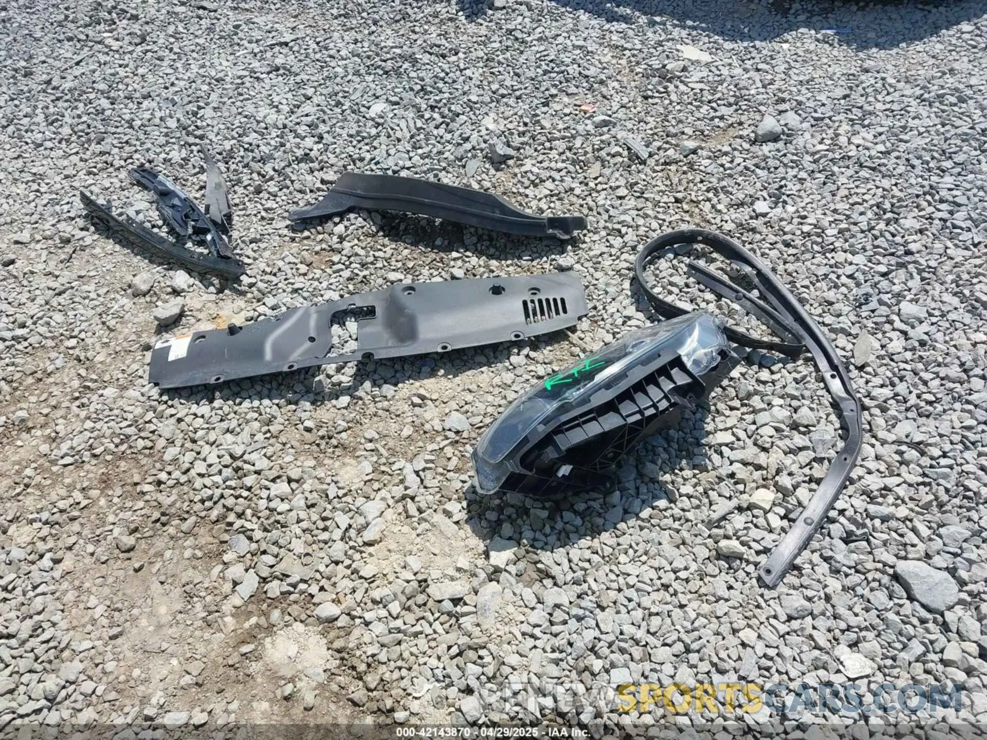 12 Photograph of a damaged car SHHFK7H41LU206081 HONDA CIVIC 2020