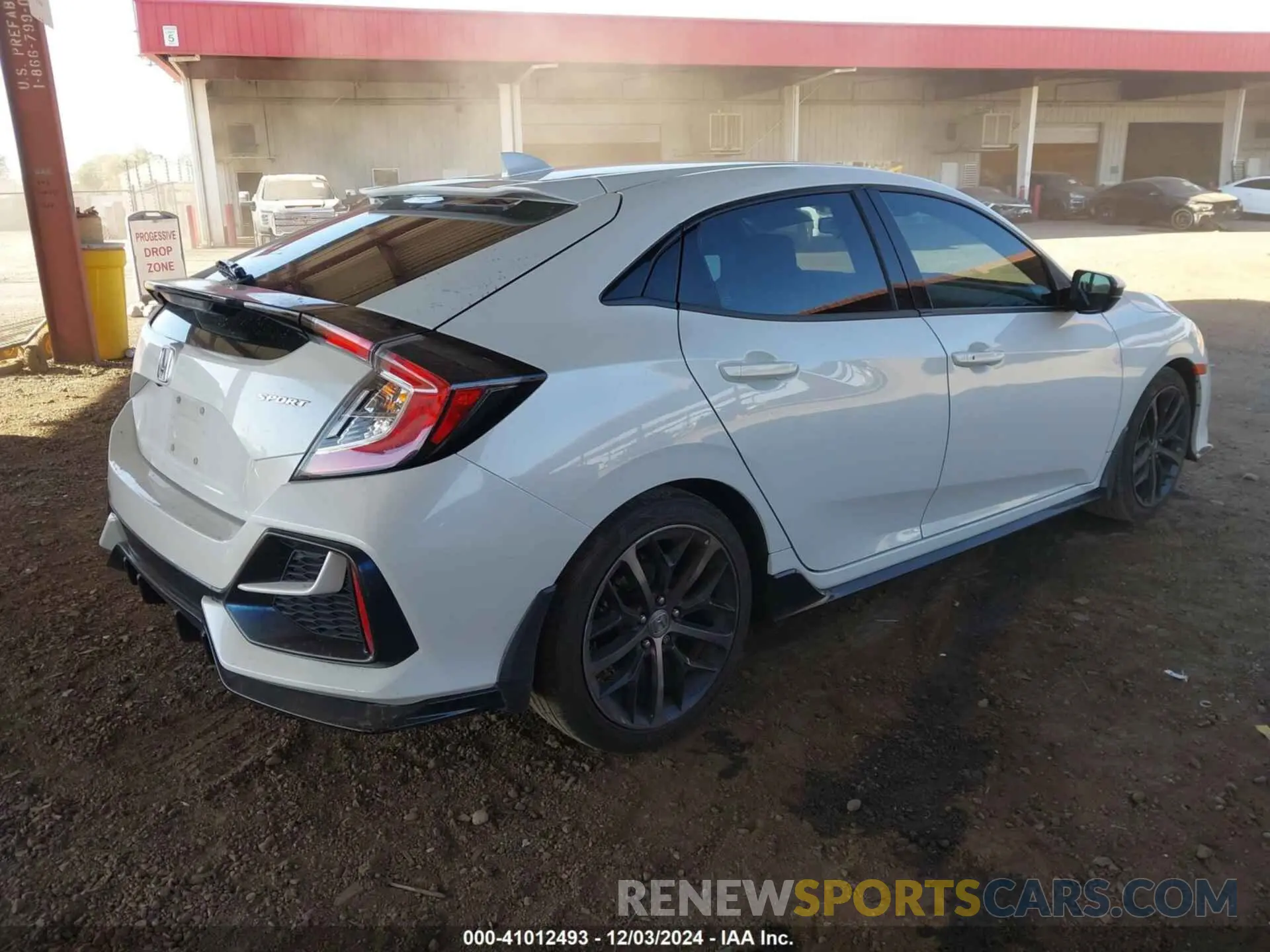 4 Photograph of a damaged car SHHFK7H41LU208378 HONDA CIVIC 2020