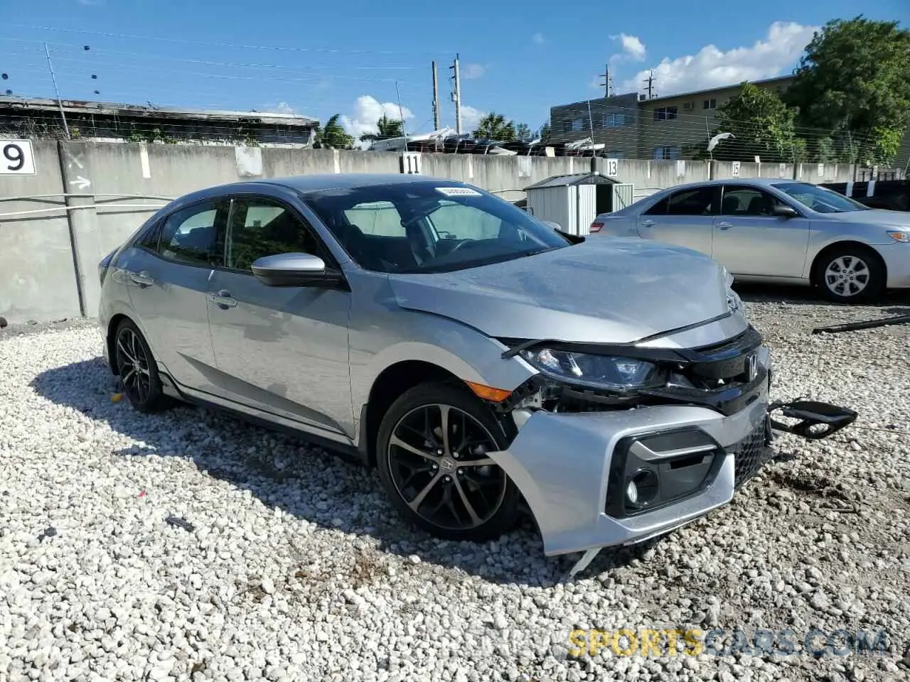 4 Photograph of a damaged car SHHFK7H41LU401856 HONDA CIVIC 2020