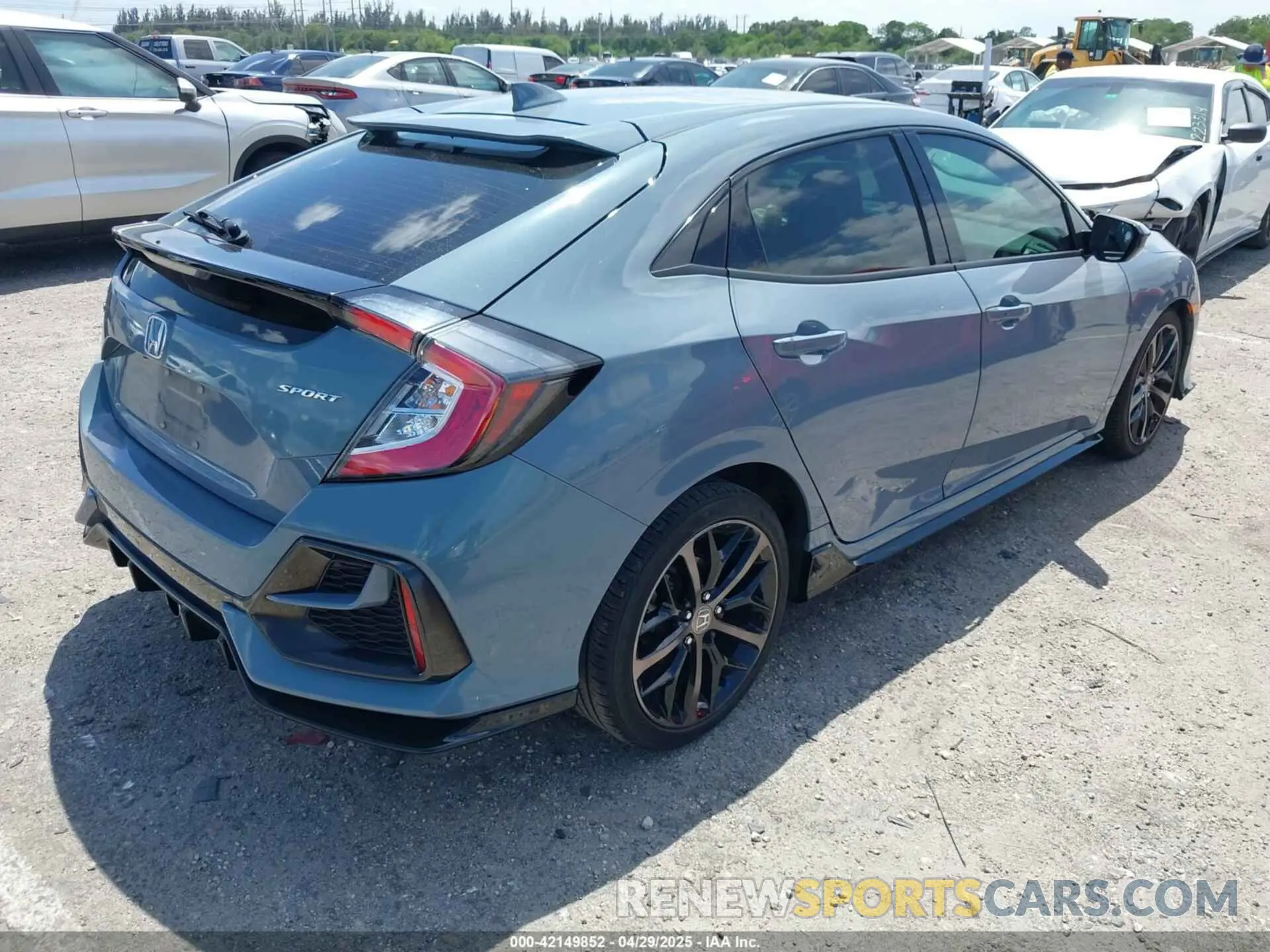 4 Photograph of a damaged car SHHFK7H42LU213055 HONDA CIVIC 2020