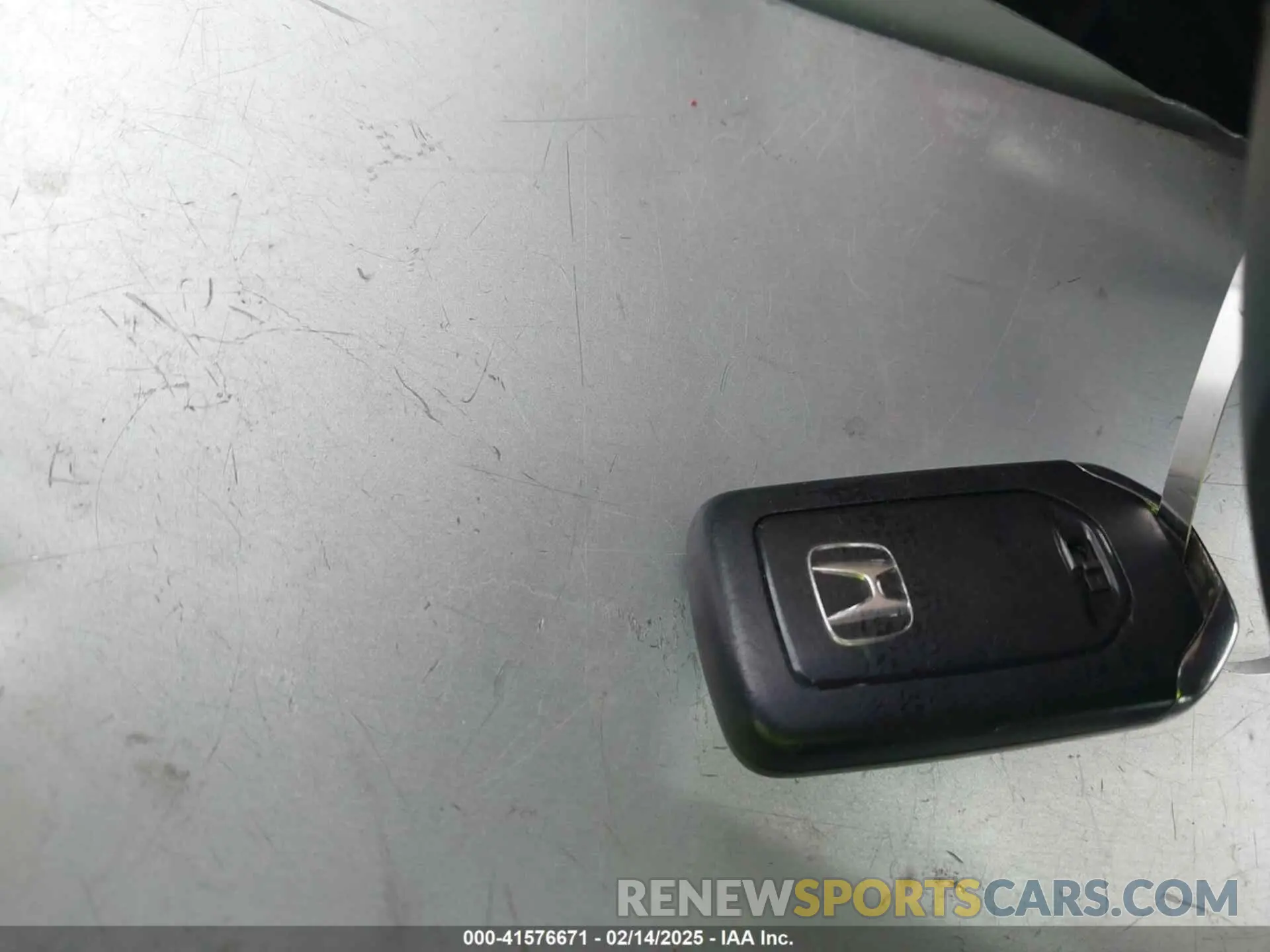 11 Photograph of a damaged car SHHFK7H42LU423297 HONDA CIVIC 2020