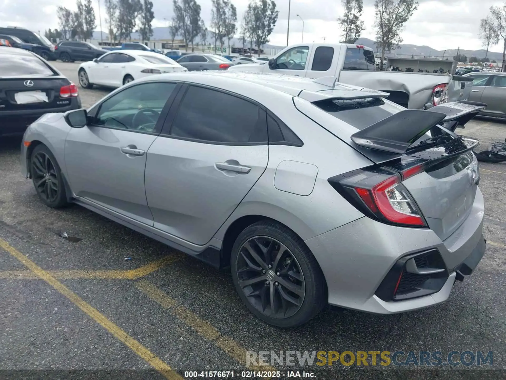 3 Photograph of a damaged car SHHFK7H42LU423297 HONDA CIVIC 2020