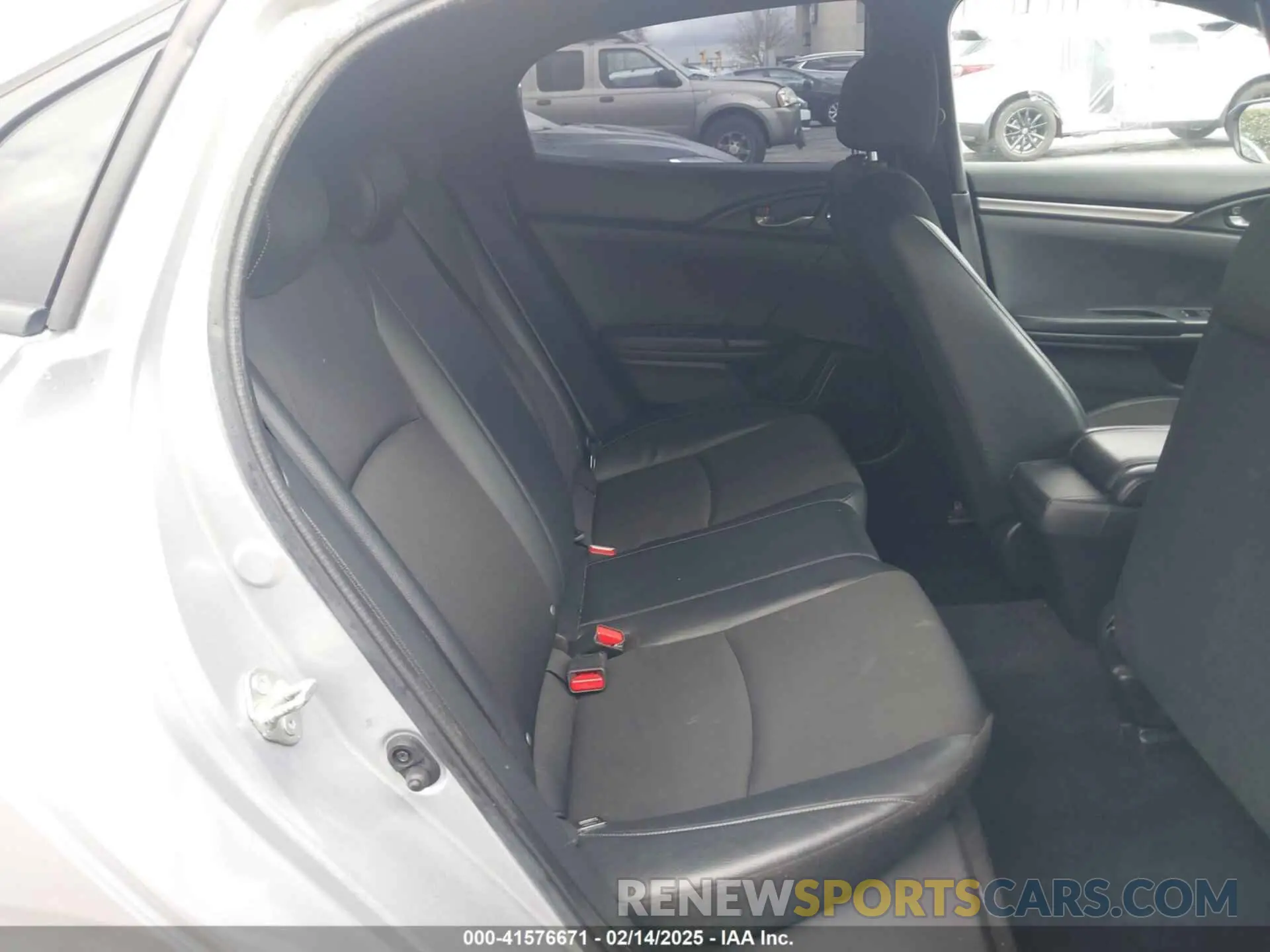 8 Photograph of a damaged car SHHFK7H42LU423297 HONDA CIVIC 2020