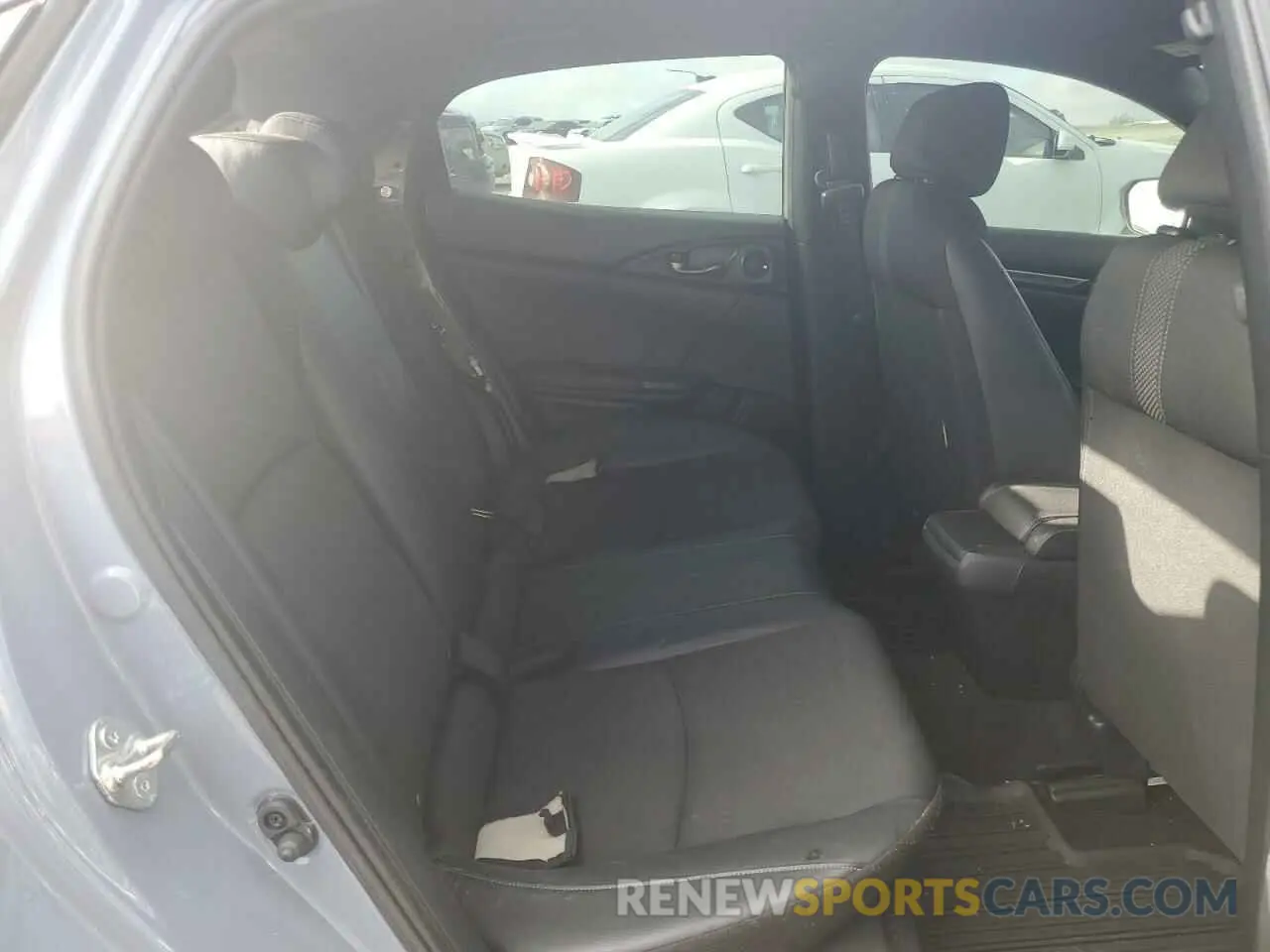 10 Photograph of a damaged car SHHFK7H44LU201392 HONDA CIVIC 2020