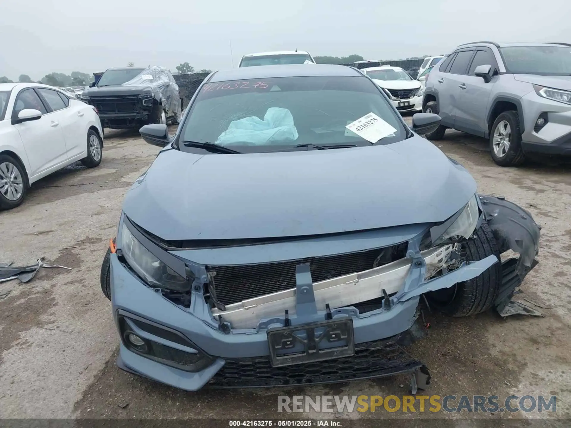 12 Photograph of a damaged car SHHFK7H47LU211785 HONDA CIVIC 2020