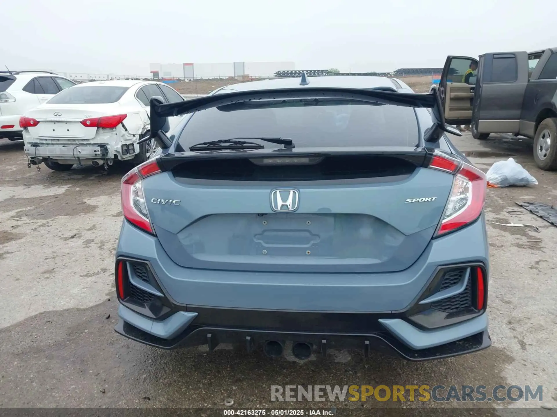 16 Photograph of a damaged car SHHFK7H47LU211785 HONDA CIVIC 2020