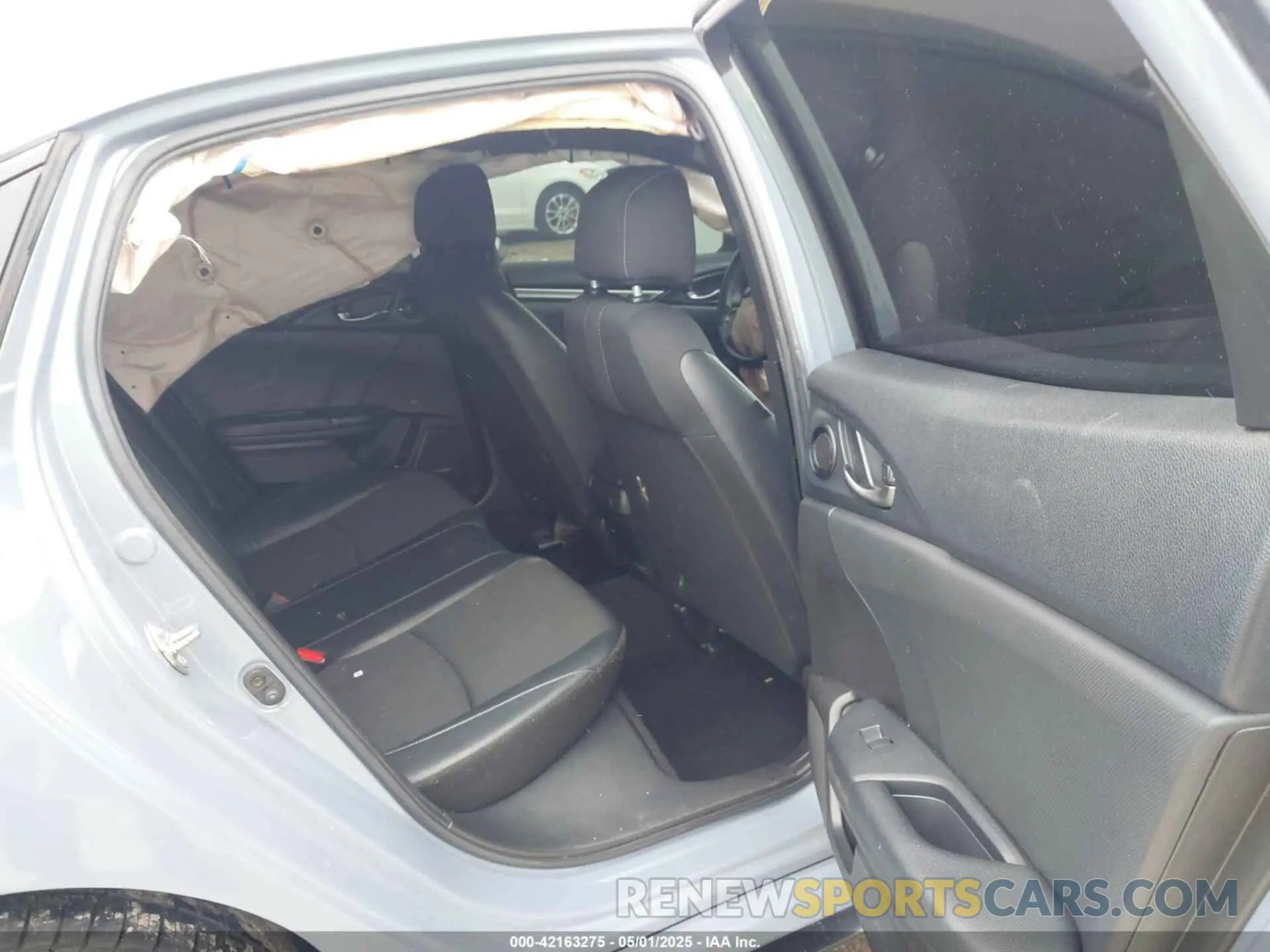 8 Photograph of a damaged car SHHFK7H47LU211785 HONDA CIVIC 2020
