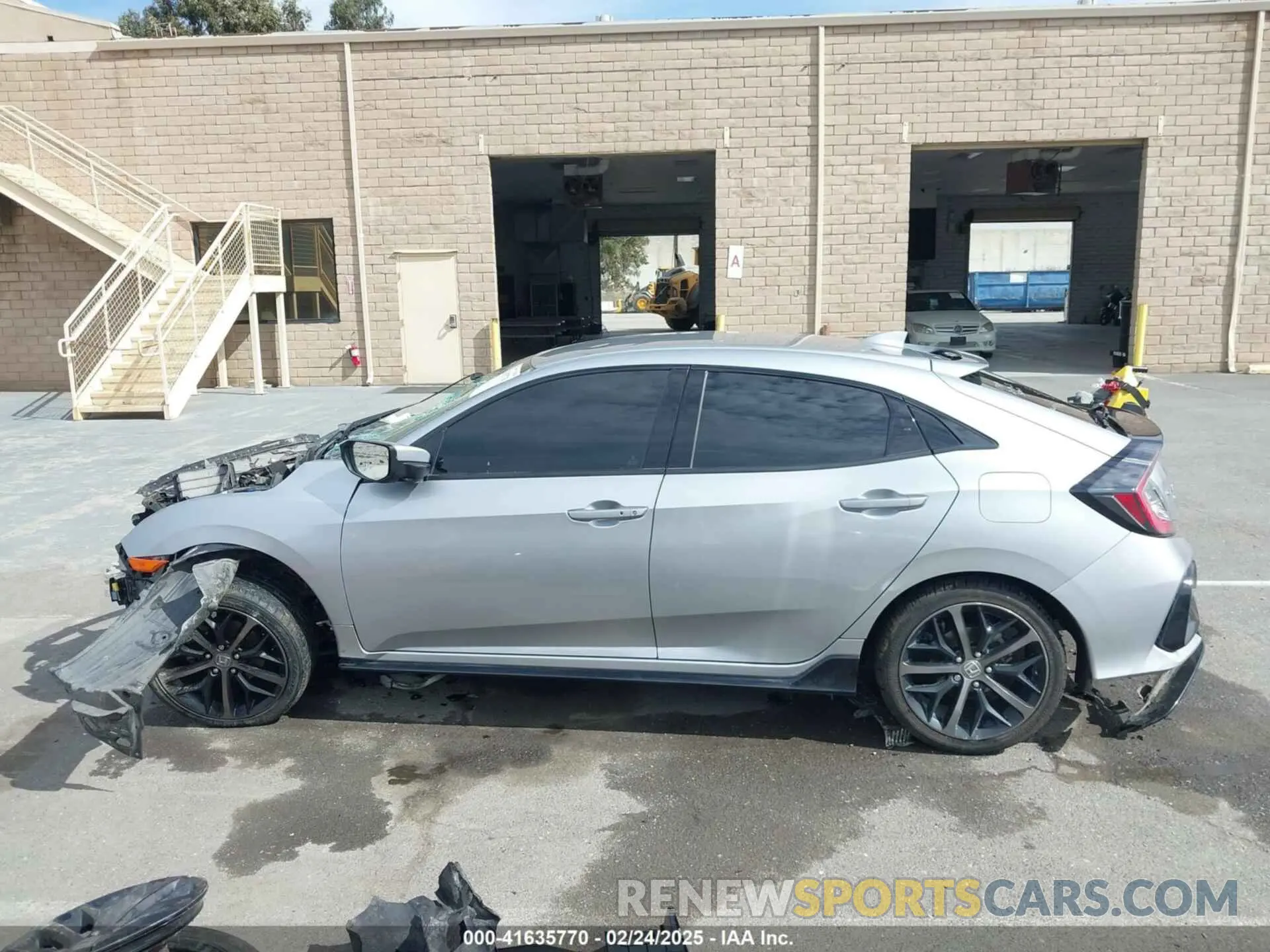 15 Photograph of a damaged car SHHFK7H47LU405877 HONDA CIVIC 2020