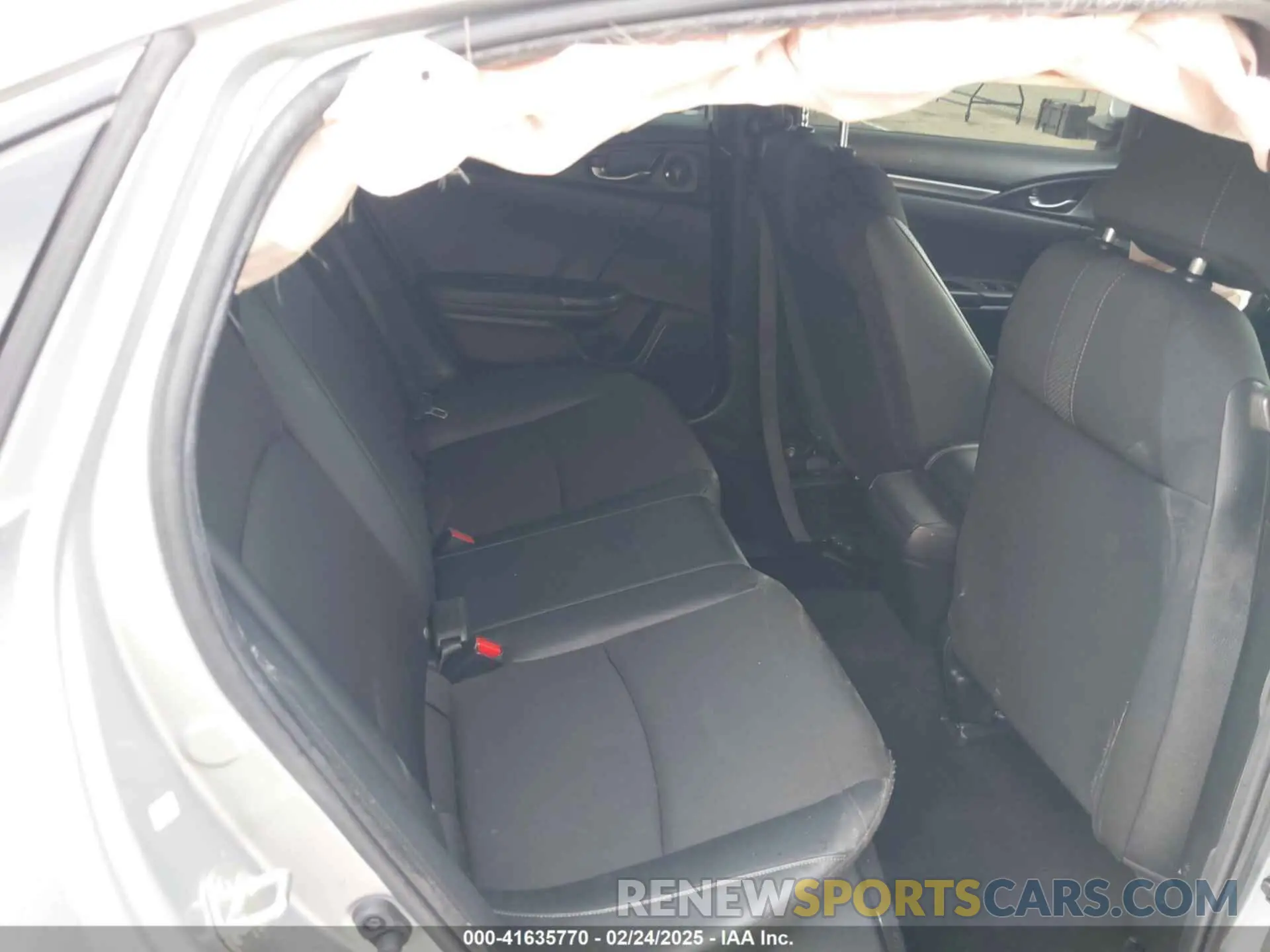 8 Photograph of a damaged car SHHFK7H47LU405877 HONDA CIVIC 2020