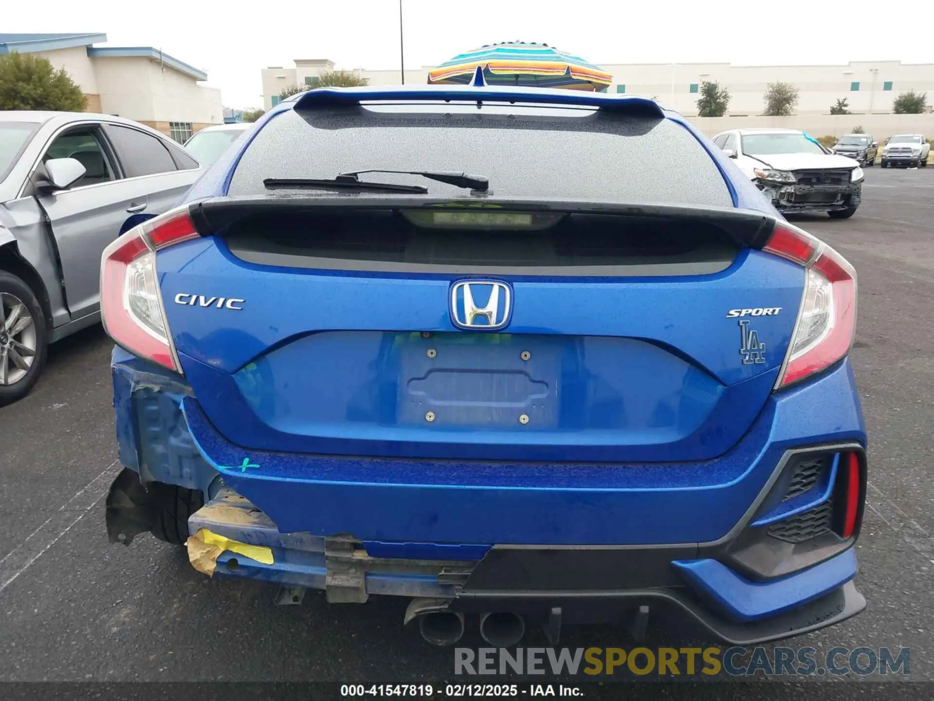 17 Photograph of a damaged car SHHFK7H47LU409928 HONDA CIVIC 2020