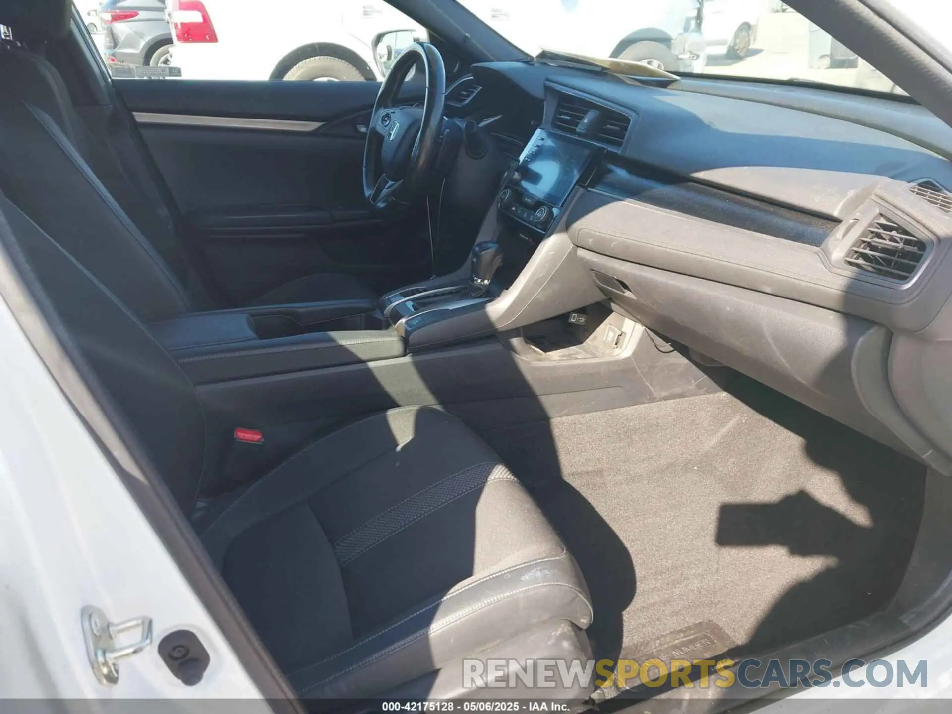 5 Photograph of a damaged car SHHFK7H47LU419164 HONDA CIVIC 2020