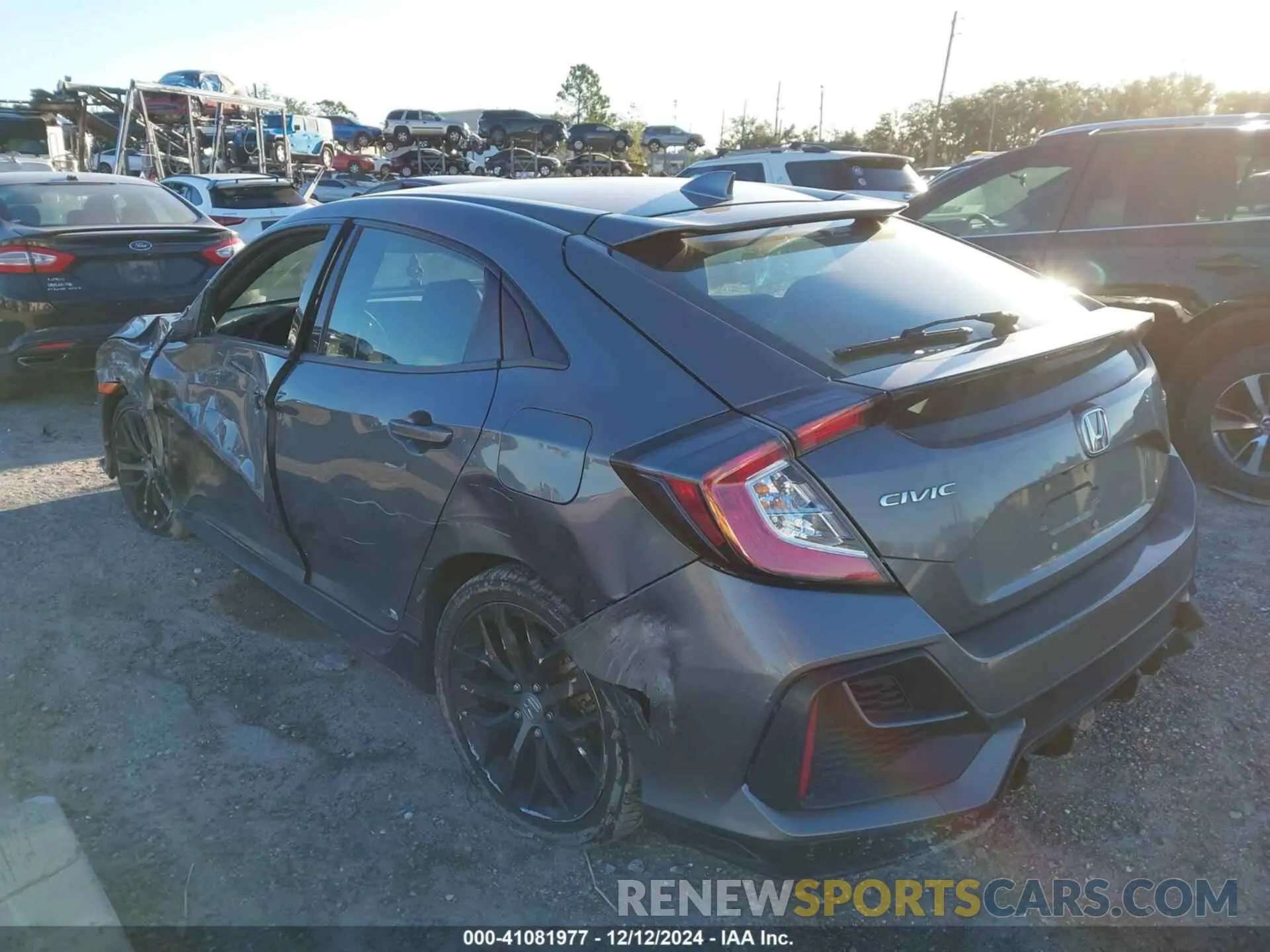 3 Photograph of a damaged car SHHFK7H48LU404849 HONDA CIVIC 2020