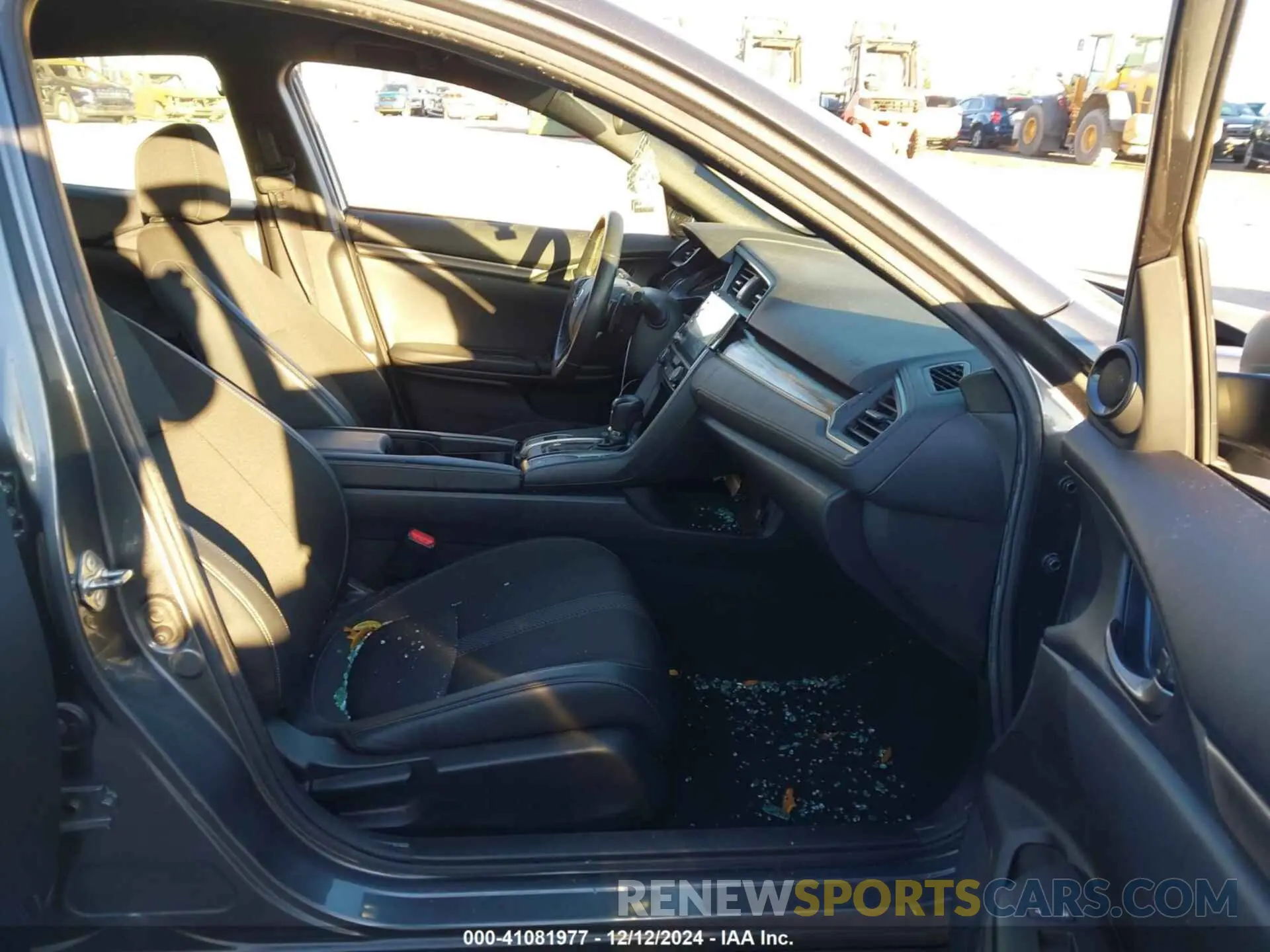 5 Photograph of a damaged car SHHFK7H48LU404849 HONDA CIVIC 2020