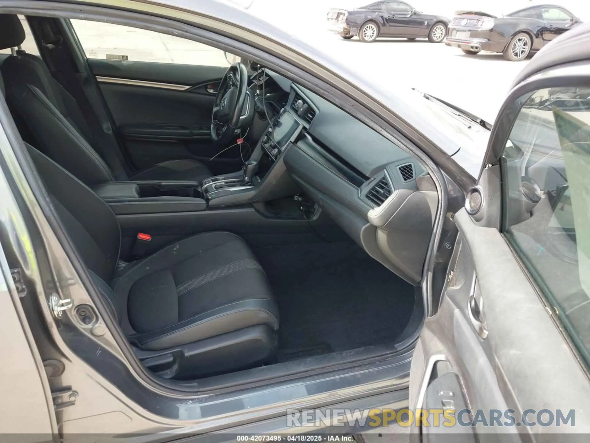 5 Photograph of a damaged car SHHFK7H49LU212257 HONDA CIVIC 2020
