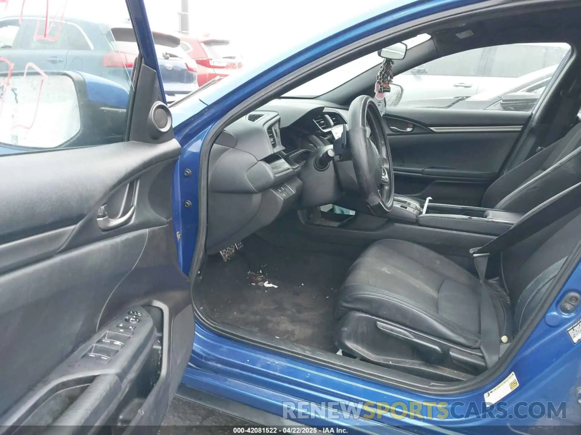 5 Photograph of a damaged car SHHFK7H49LU417920 HONDA CIVIC 2020