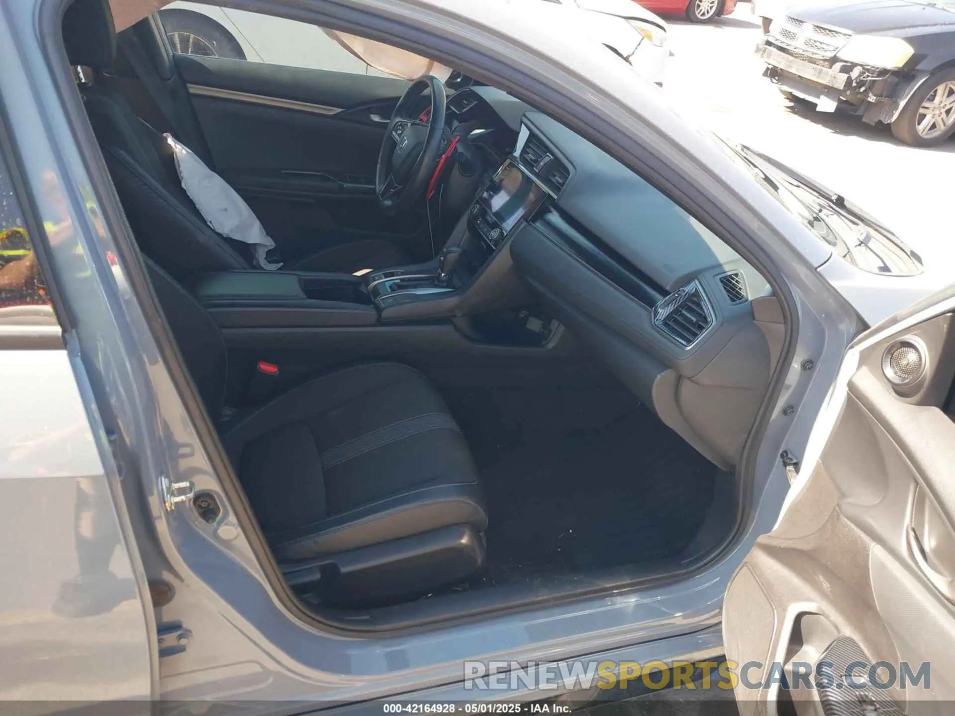 5 Photograph of a damaged car SHHFK7H4XLU420535 HONDA CIVIC 2020