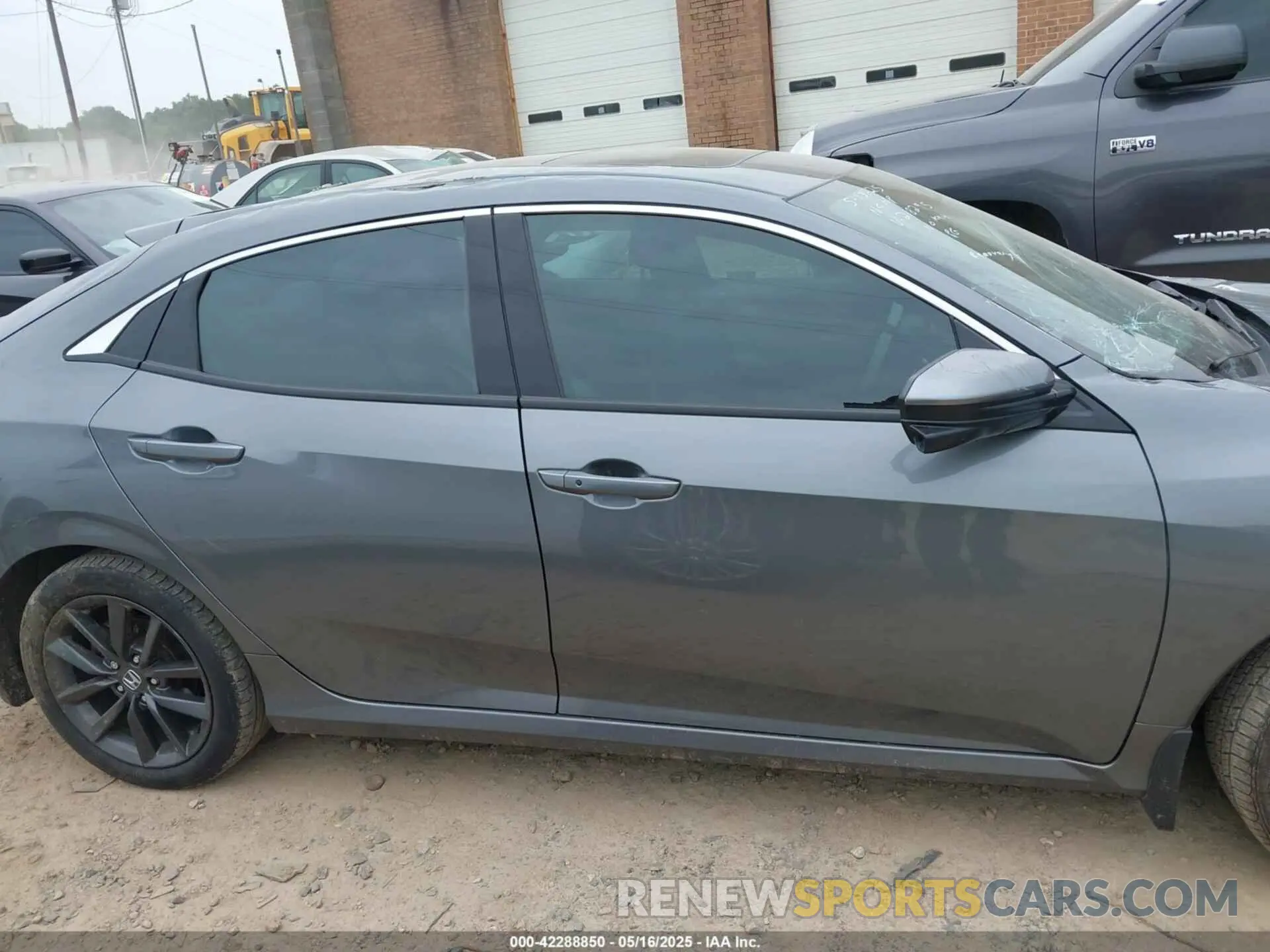 13 Photograph of a damaged car SHHFK7H61LU218295 HONDA CIVIC 2020