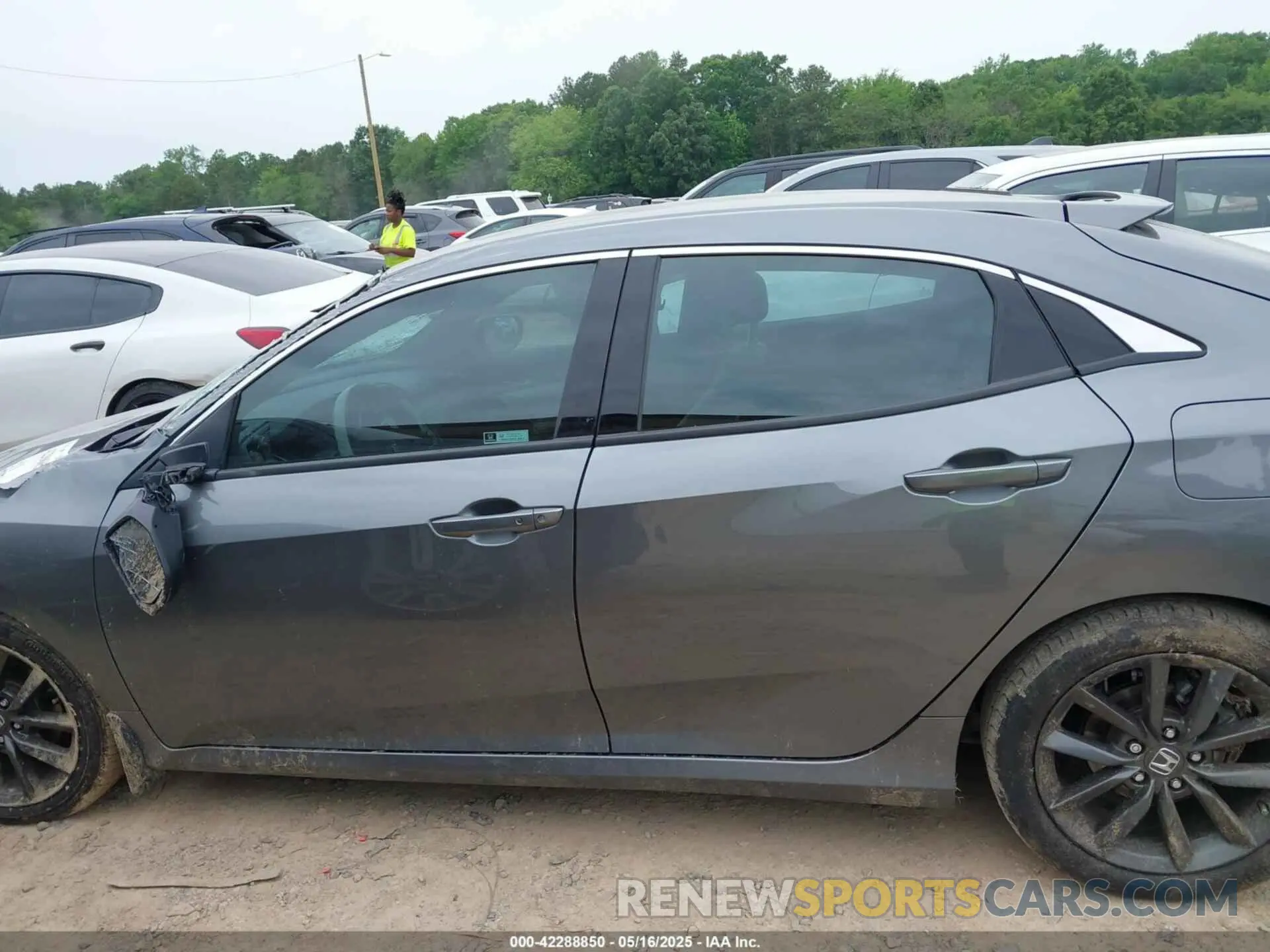 14 Photograph of a damaged car SHHFK7H61LU218295 HONDA CIVIC 2020