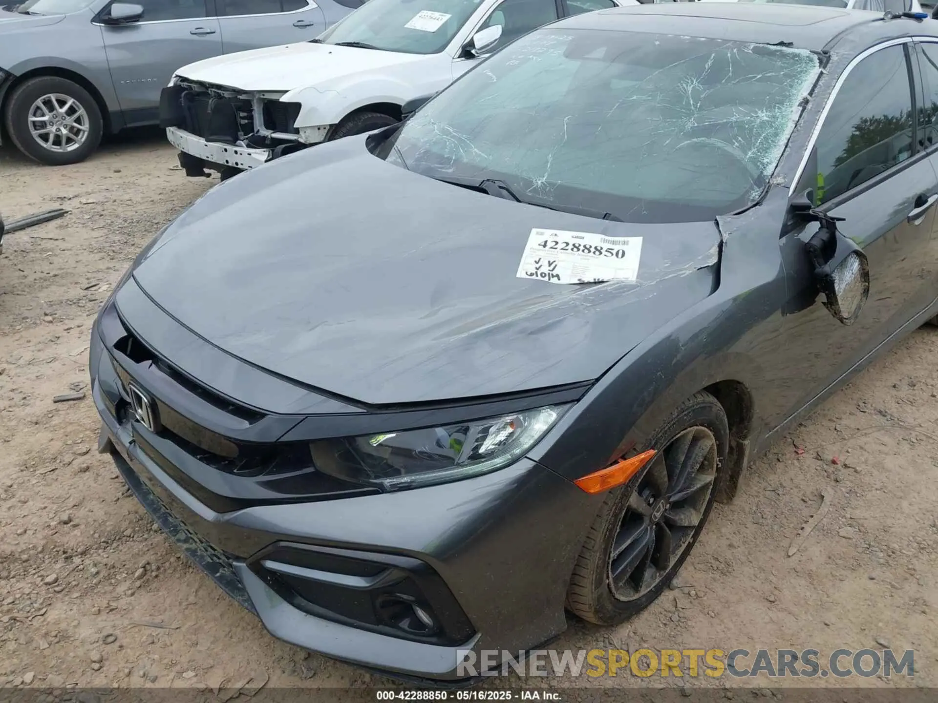 6 Photograph of a damaged car SHHFK7H61LU218295 HONDA CIVIC 2020