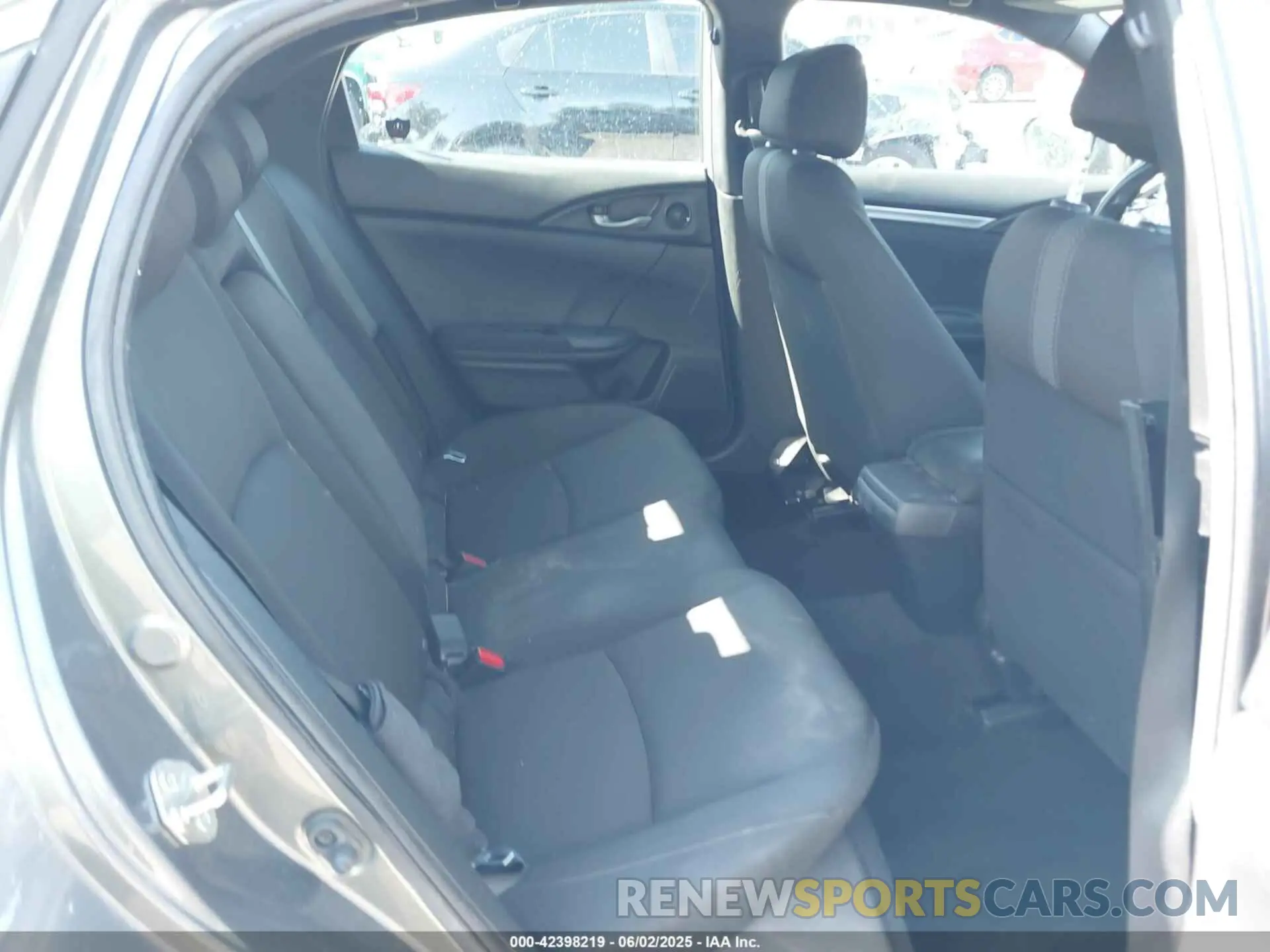 8 Photograph of a damaged car SHHFK7H61LU401244 HONDA CIVIC 2020
