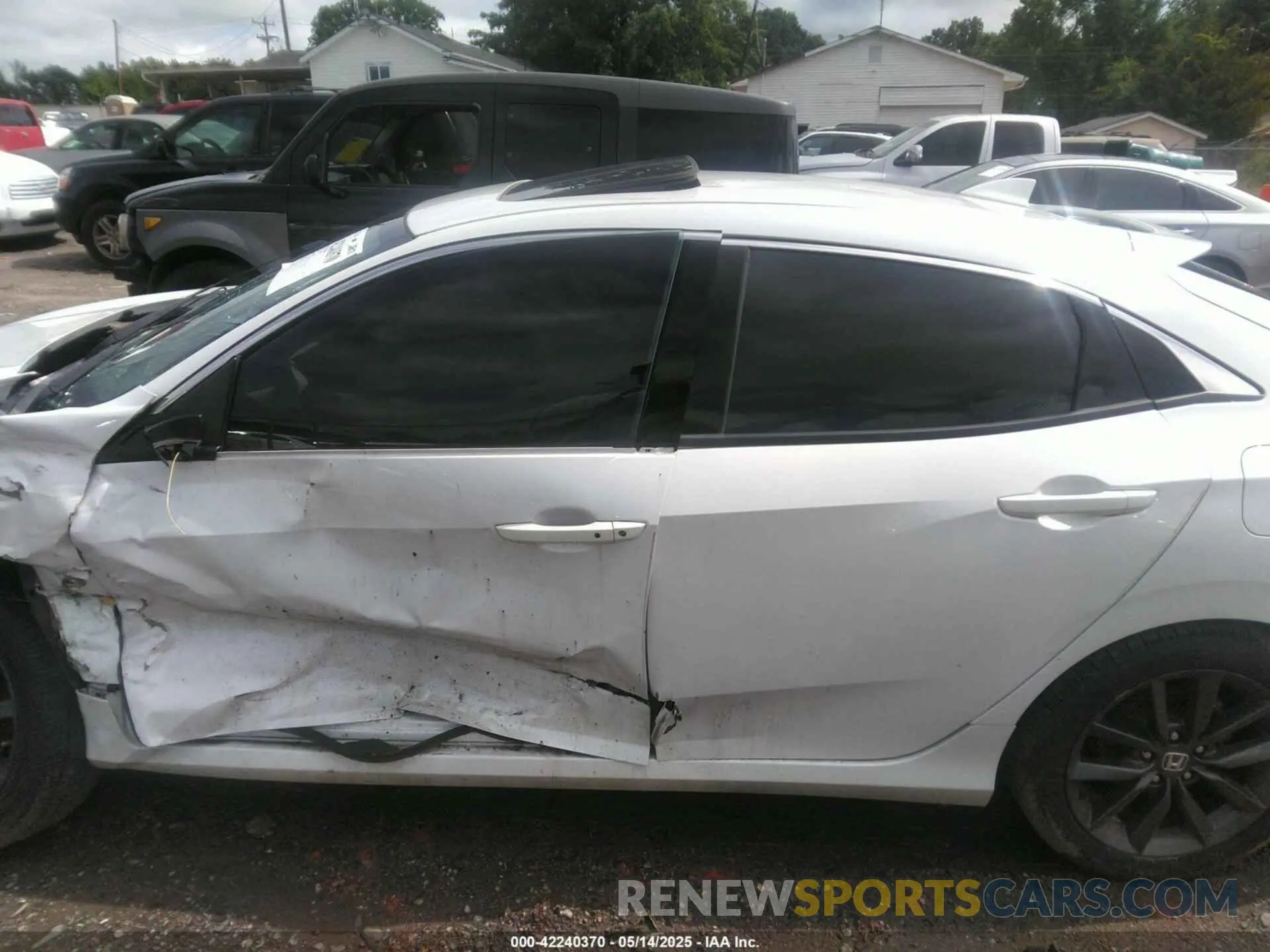 14 Photograph of a damaged car SHHFK7H63LU202468 HONDA CIVIC 2020