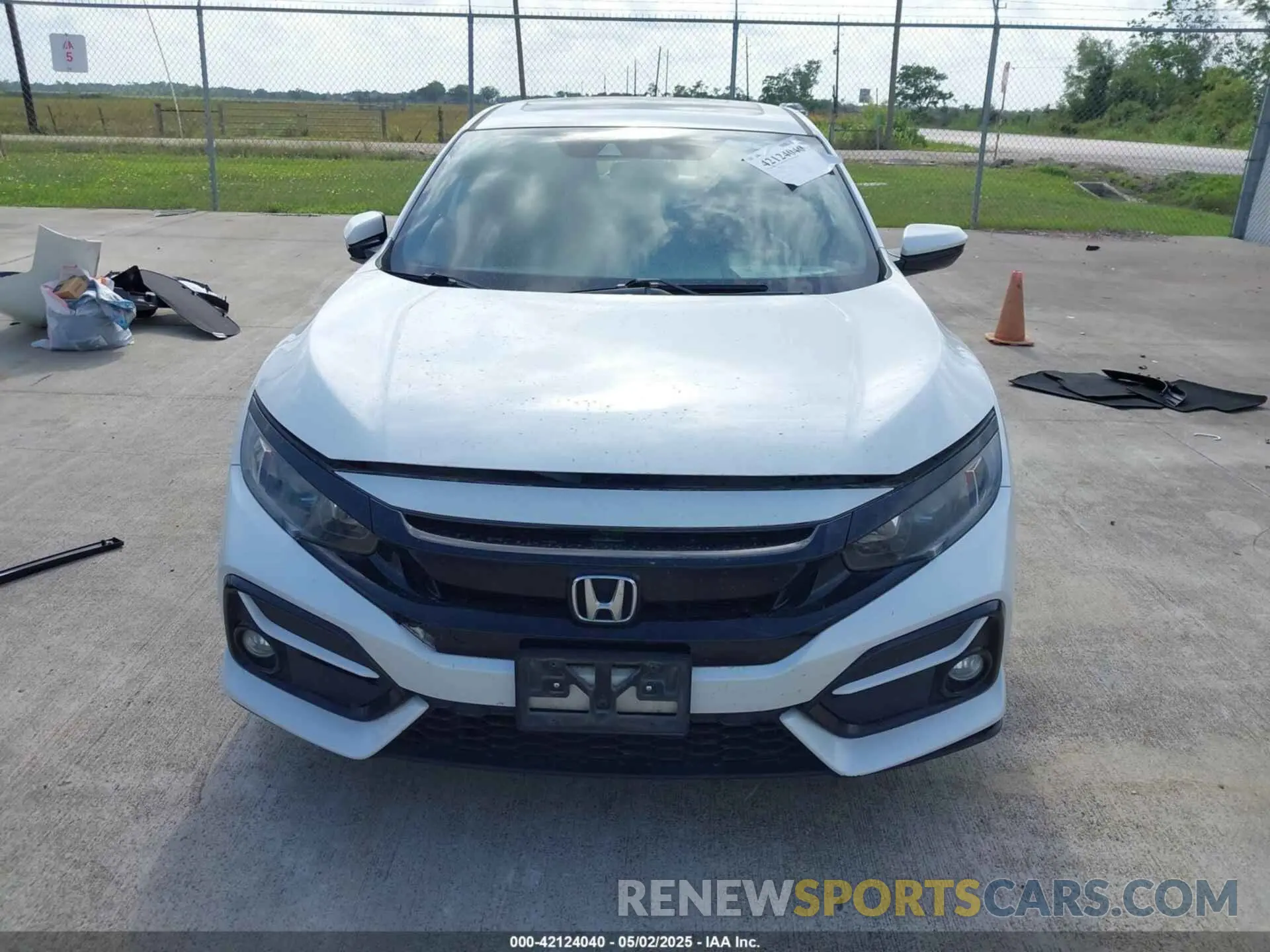 12 Photograph of a damaged car SHHFK7H63LU215334 HONDA CIVIC 2020