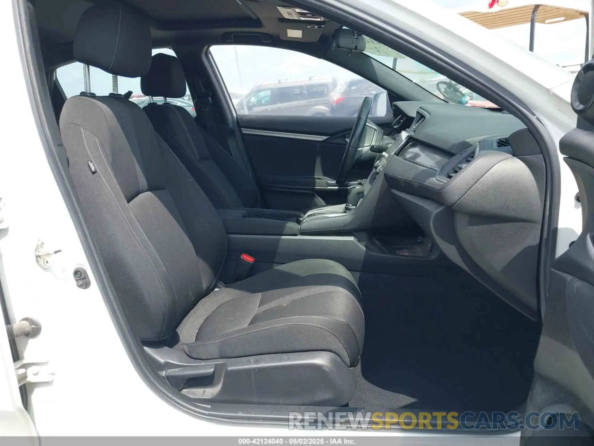 5 Photograph of a damaged car SHHFK7H63LU215334 HONDA CIVIC 2020