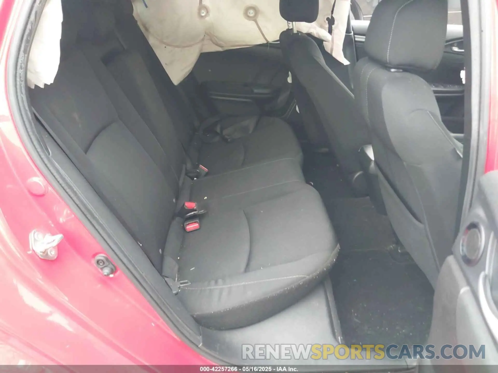 8 Photograph of a damaged car SHHFK7H64LU209137 HONDA CIVIC 2020