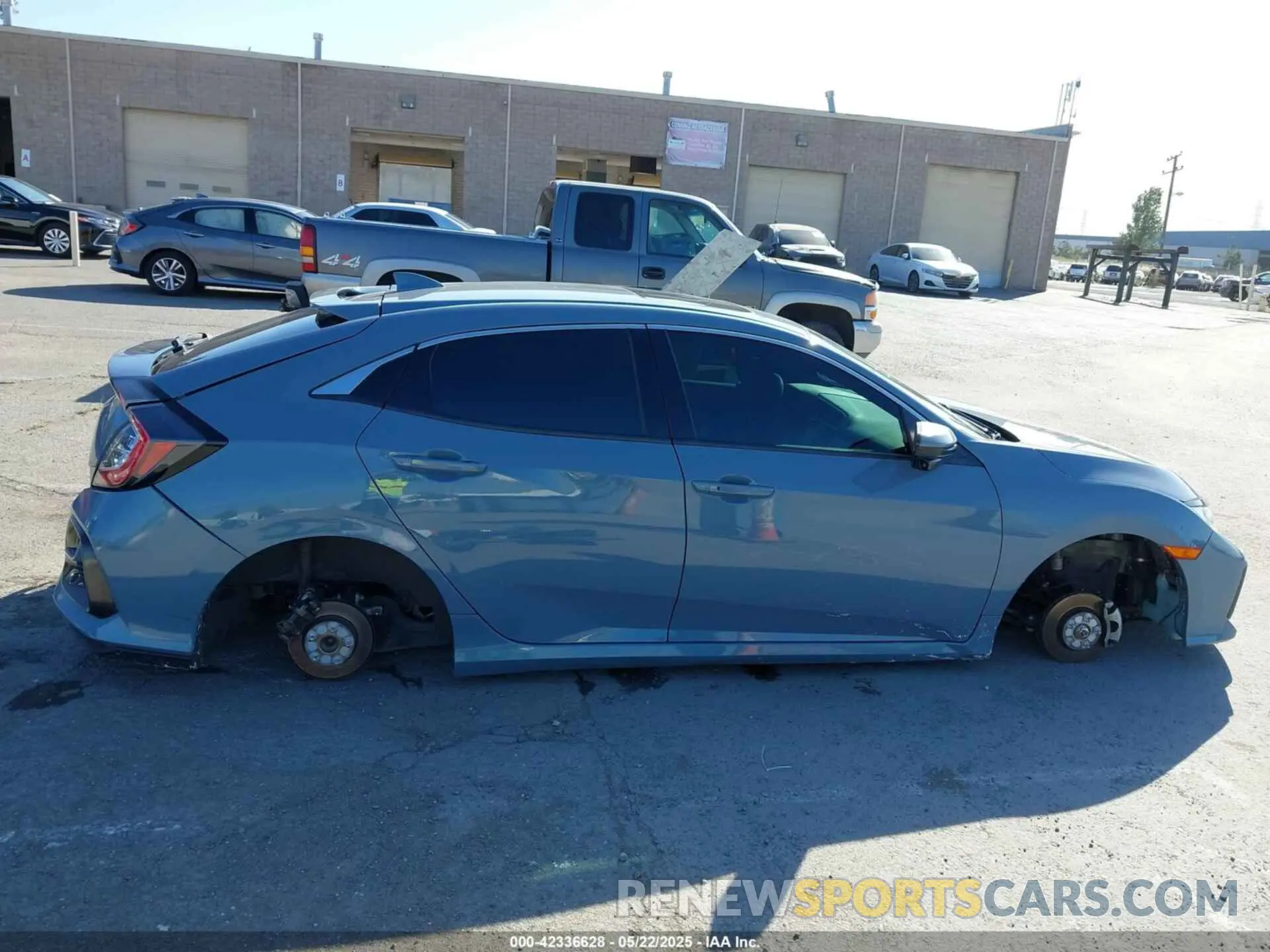 12 Photograph of a damaged car SHHFK7H64LU409628 HONDA CIVIC 2020