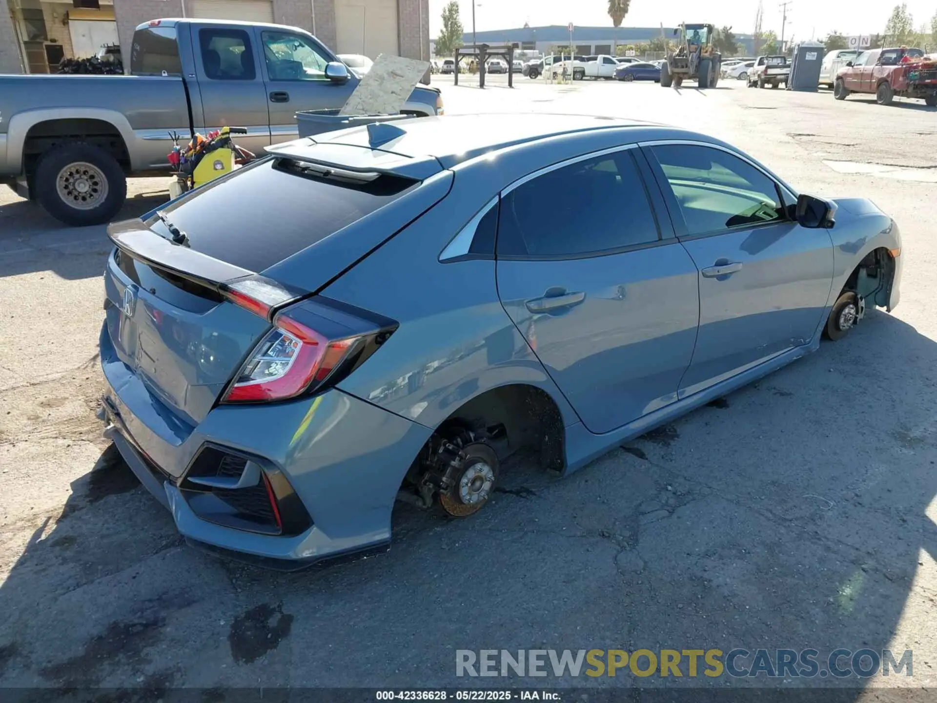 4 Photograph of a damaged car SHHFK7H64LU409628 HONDA CIVIC 2020