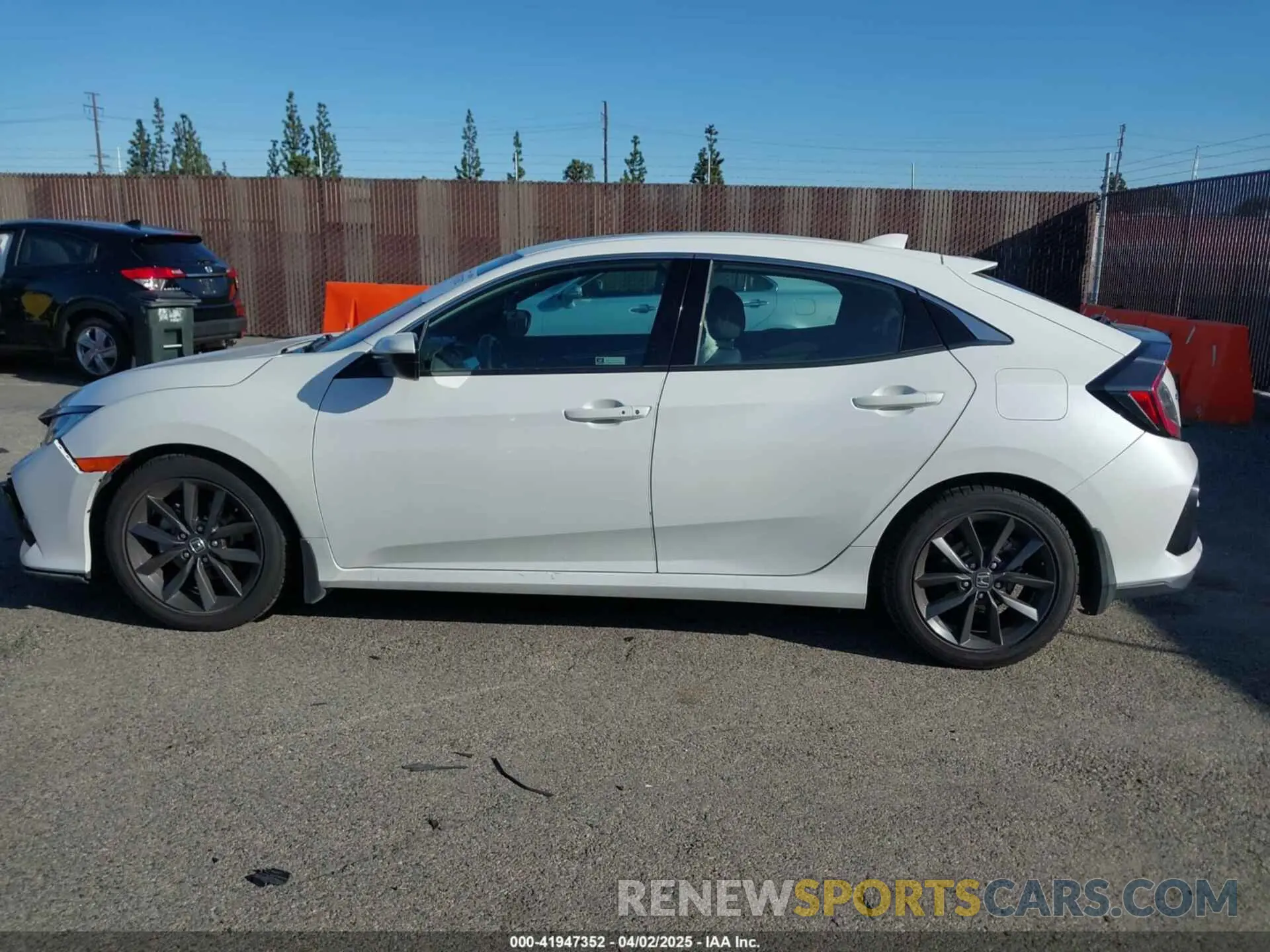 14 Photograph of a damaged car SHHFK7H64LU419821 HONDA CIVIC 2020