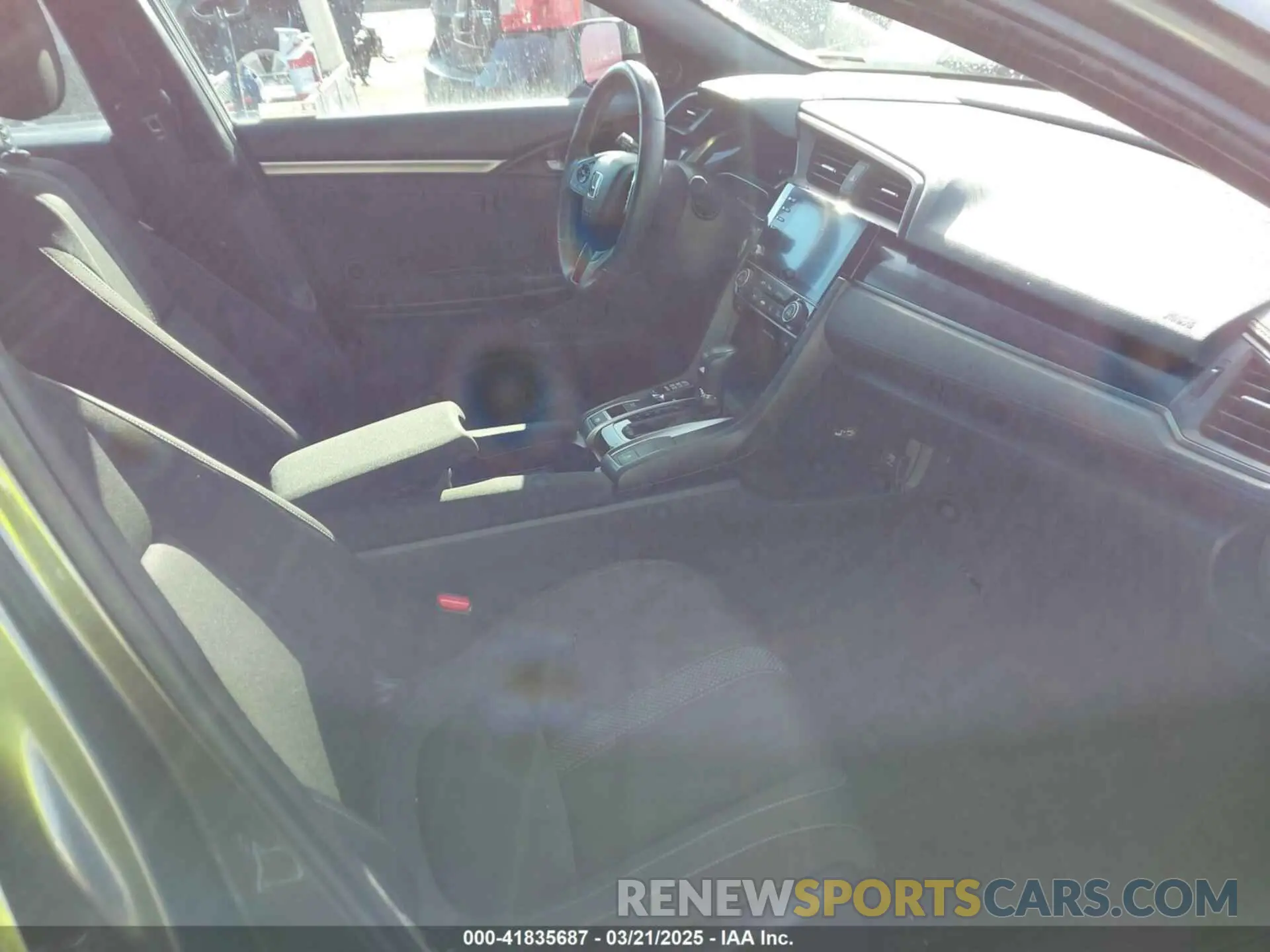 5 Photograph of a damaged car SHHFK7H65LU203007 HONDA CIVIC 2020
