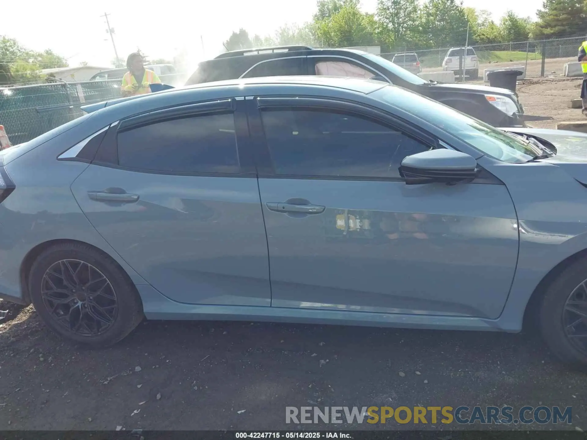 14 Photograph of a damaged car SHHFK7H65LU215531 HONDA CIVIC 2020