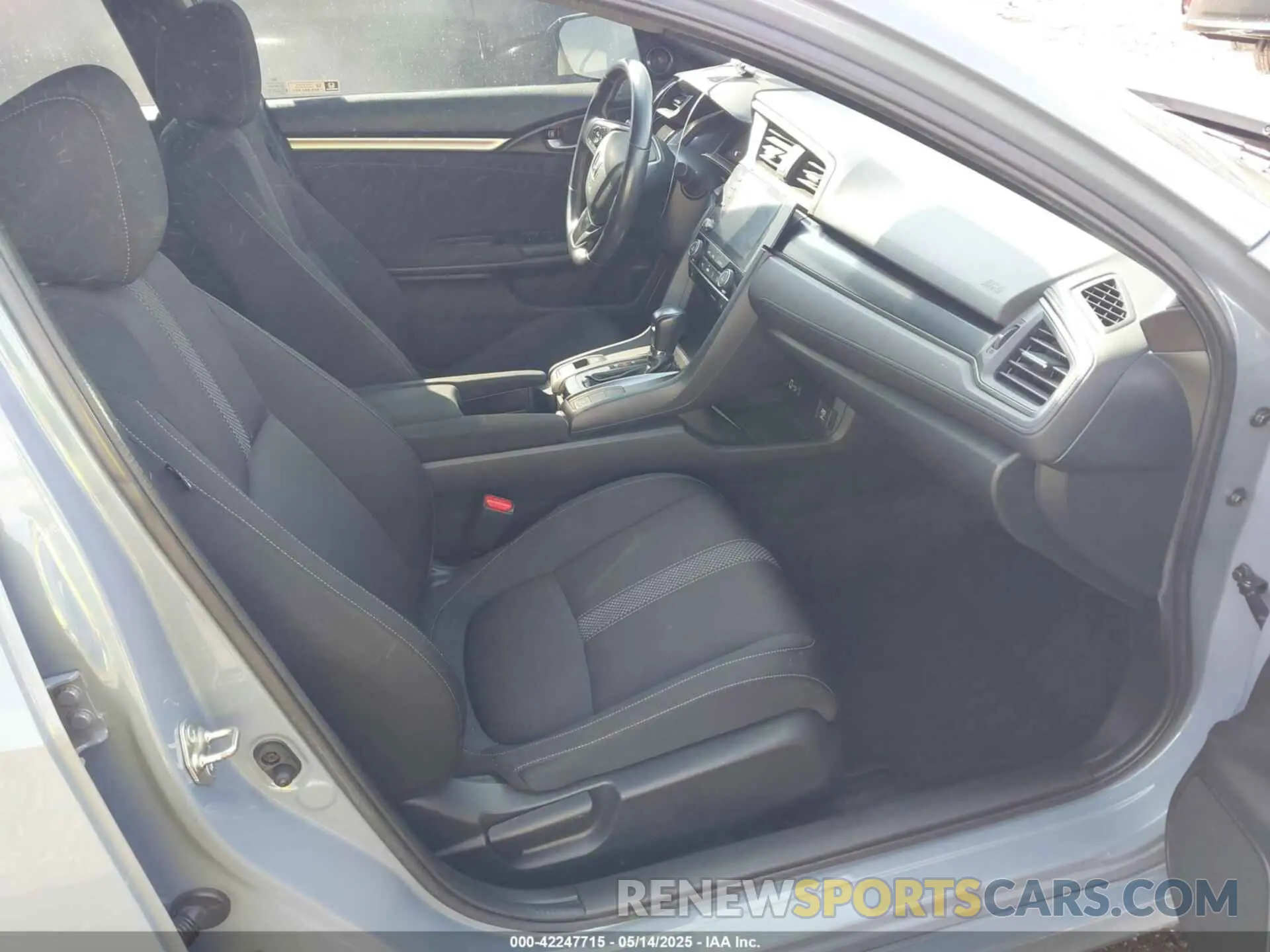 5 Photograph of a damaged car SHHFK7H65LU215531 HONDA CIVIC 2020