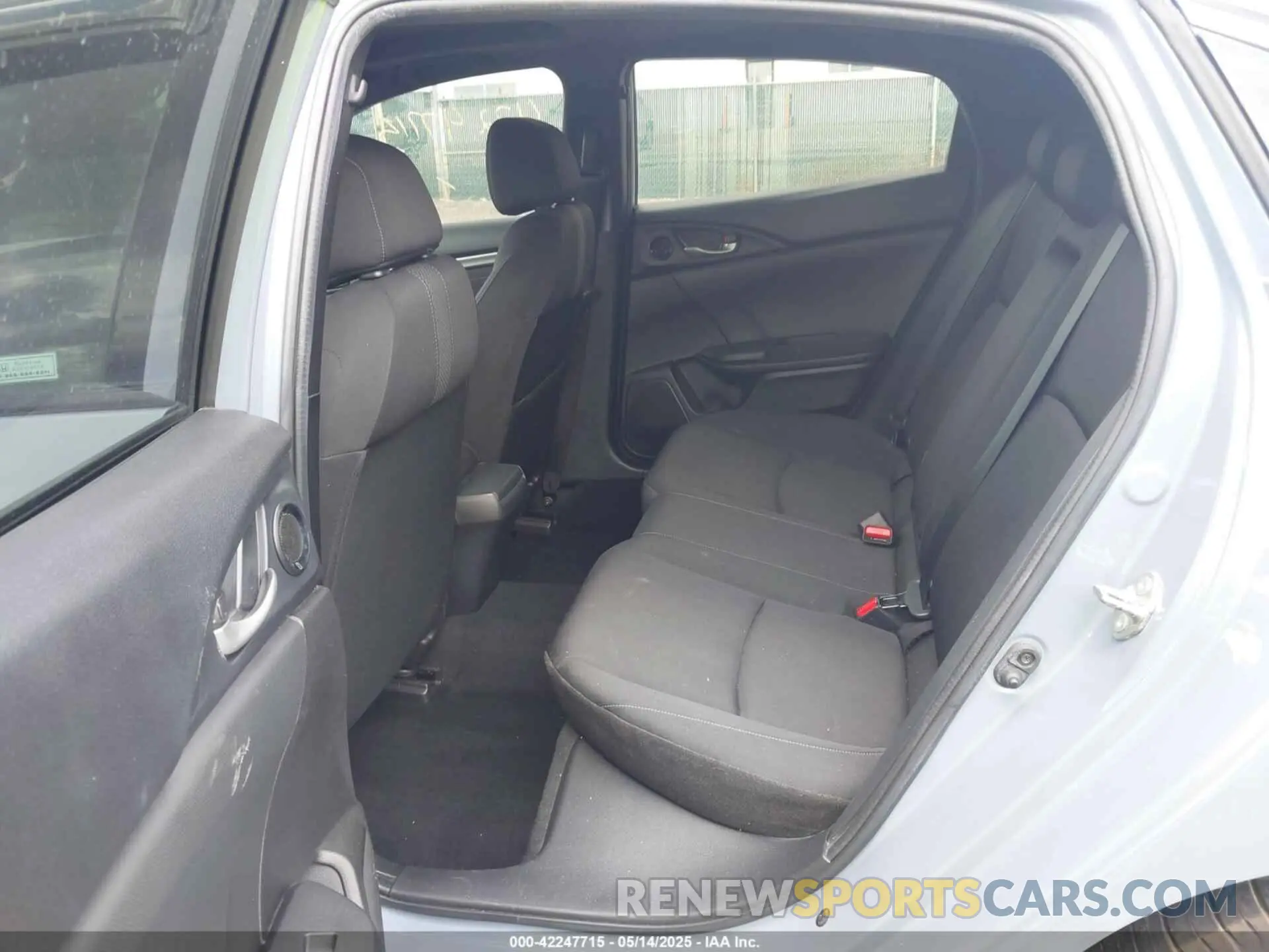 8 Photograph of a damaged car SHHFK7H65LU215531 HONDA CIVIC 2020