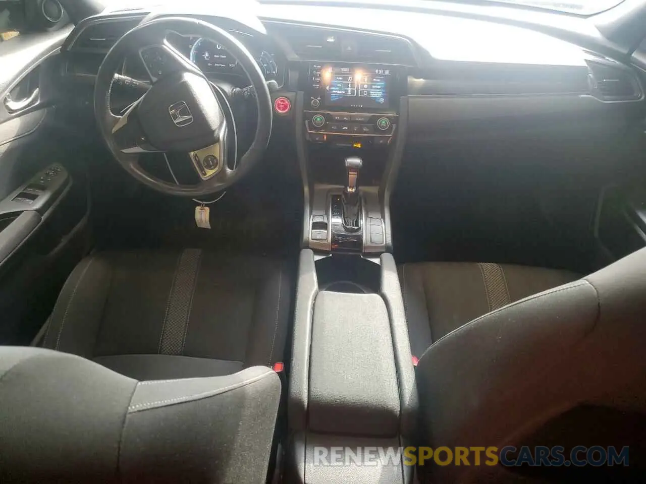 8 Photograph of a damaged car SHHFK7H66LU203064 HONDA CIVIC 2020