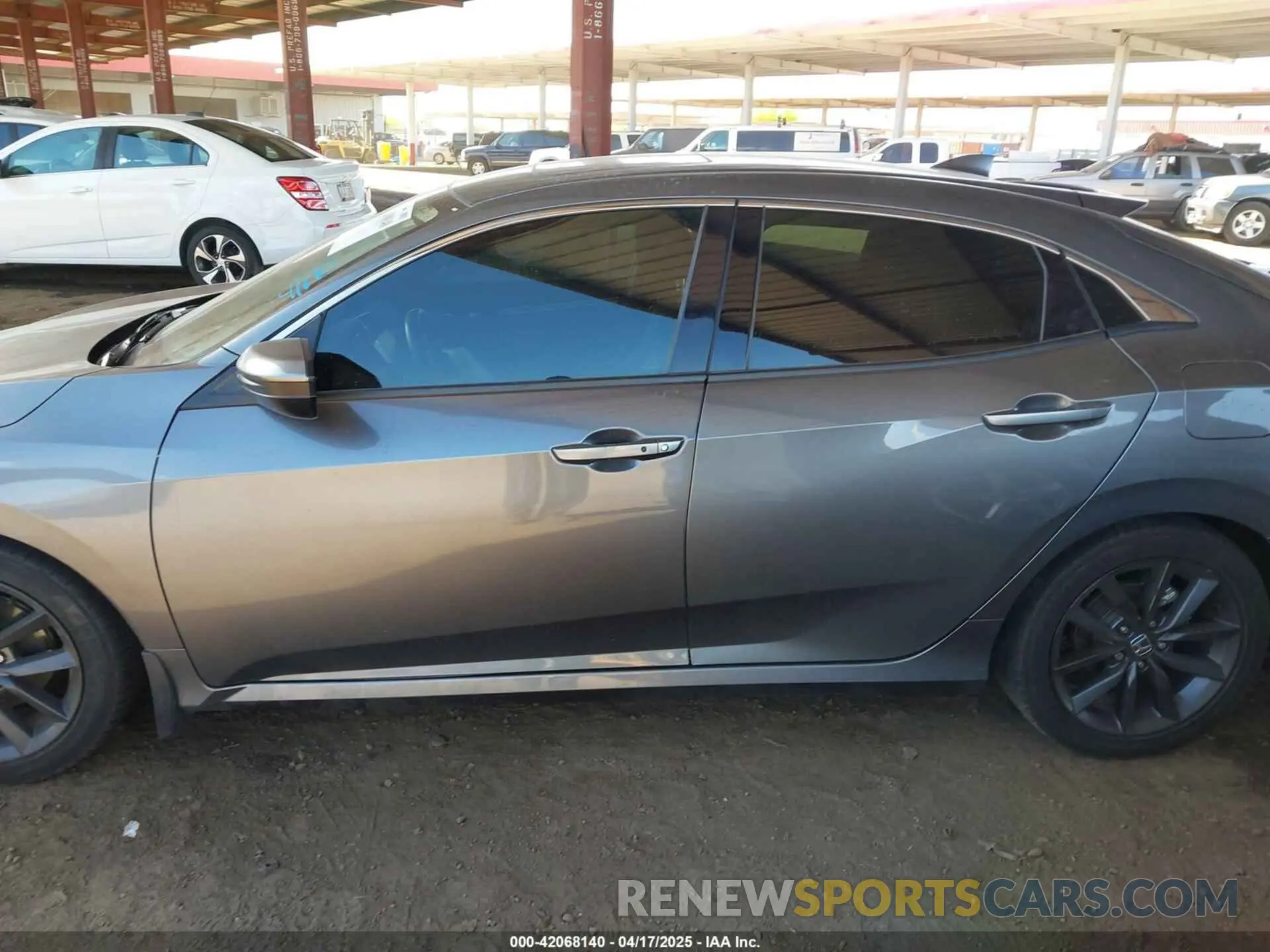 14 Photograph of a damaged car SHHFK7H66LU221192 HONDA CIVIC 2020