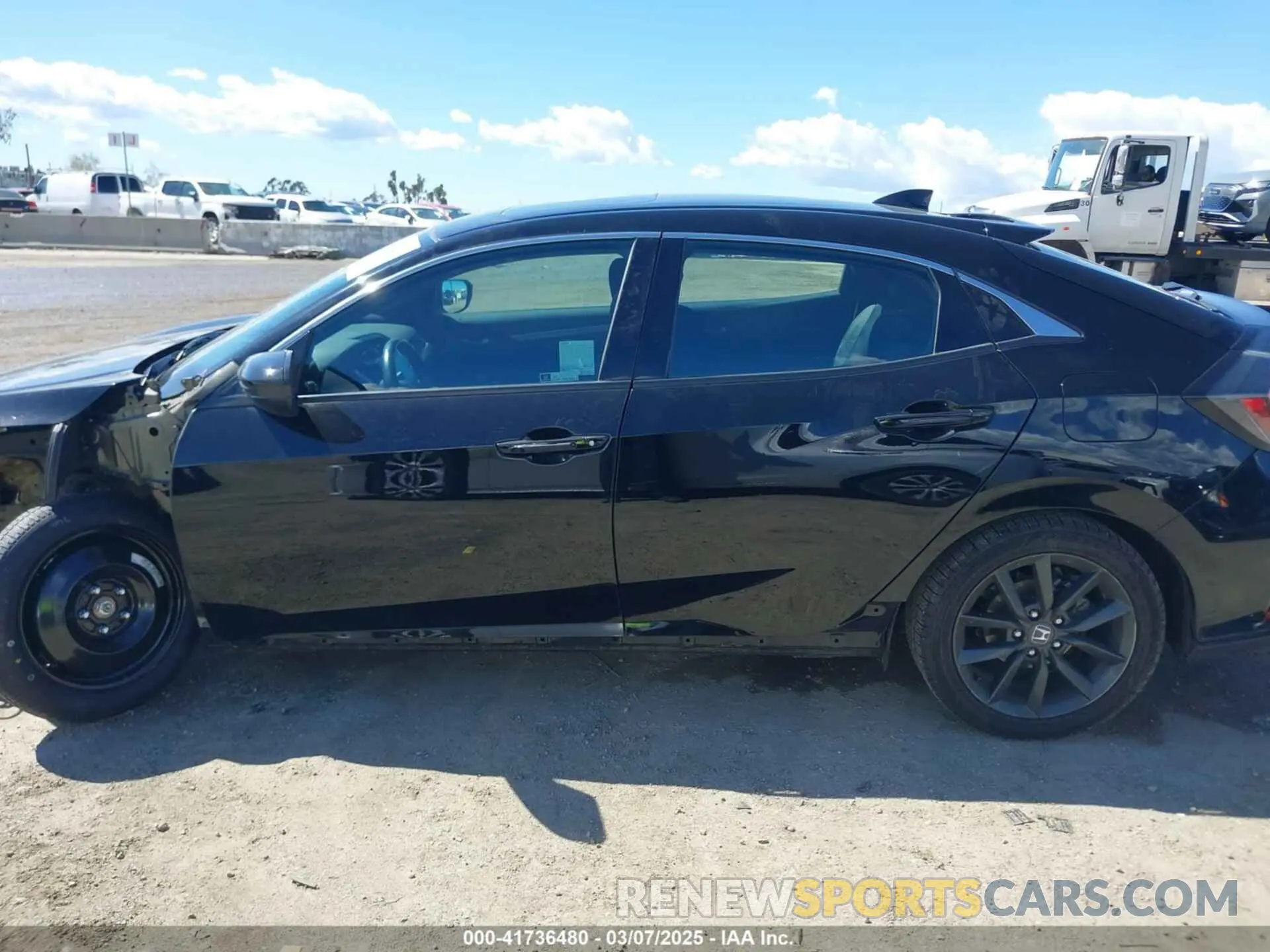 15 Photograph of a damaged car SHHFK7H66LU402924 HONDA CIVIC 2020