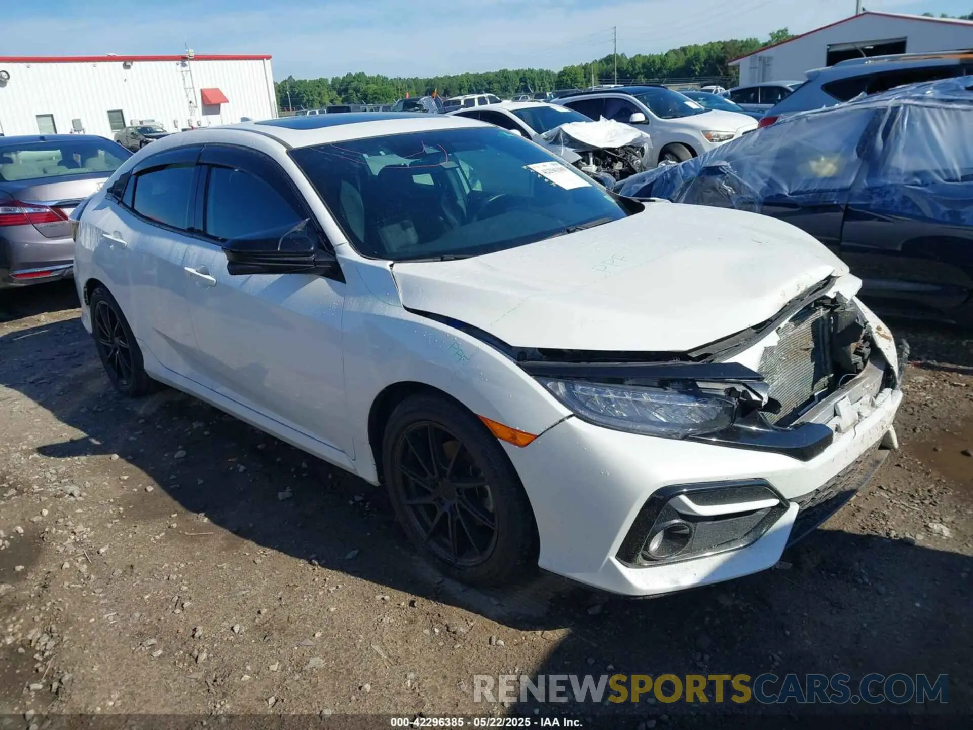 1 Photograph of a damaged car SHHFK7H68LU209786 HONDA CIVIC 2020