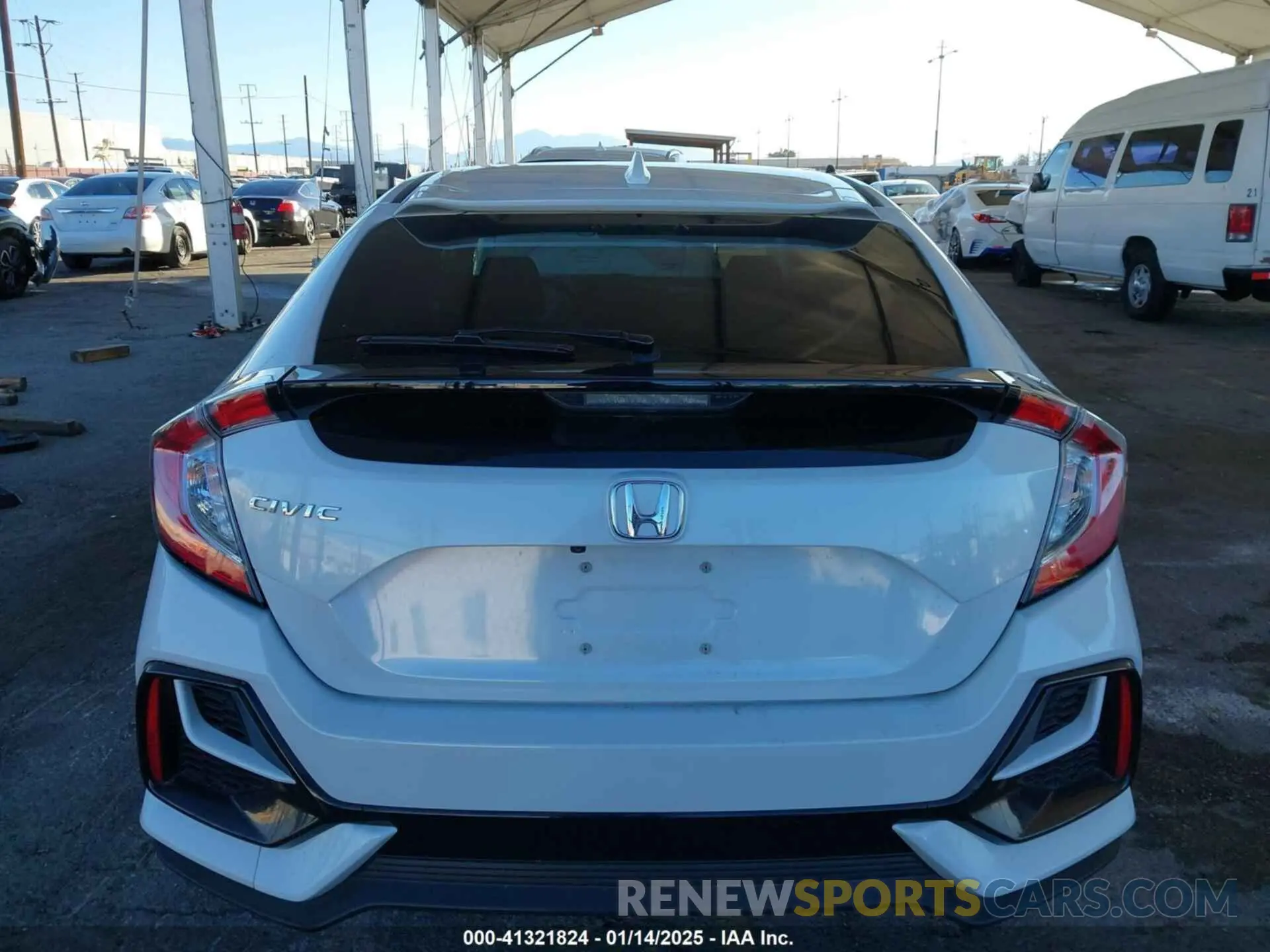 17 Photograph of a damaged car SHHFK7H68LU403721 HONDA CIVIC 2020