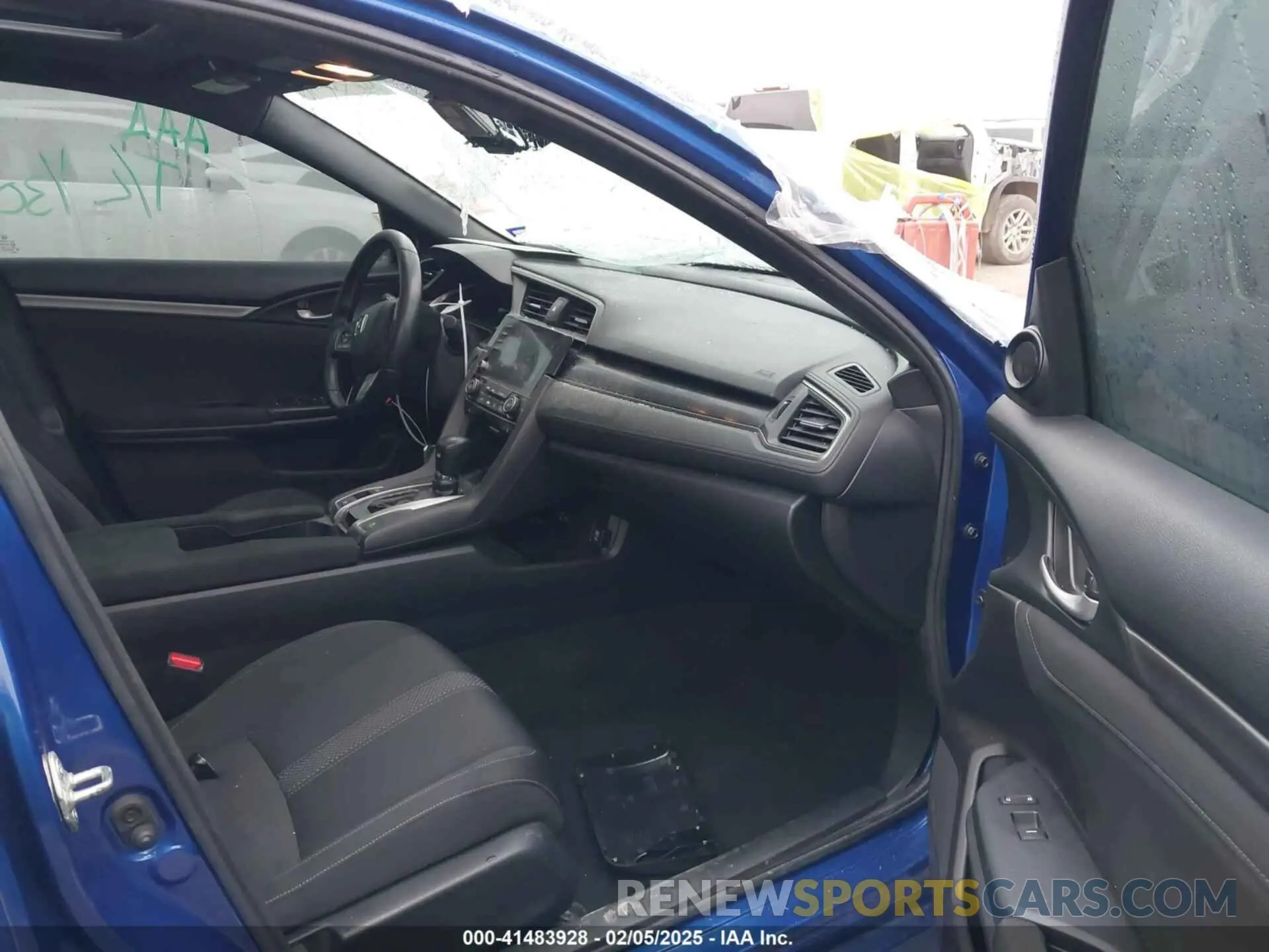 5 Photograph of a damaged car SHHFK7H69LU402576 HONDA CIVIC 2020