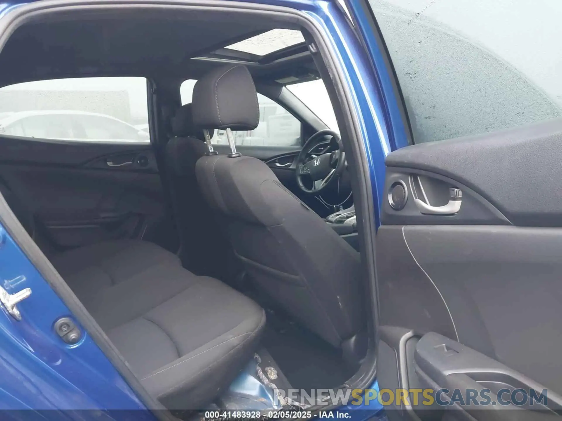 8 Photograph of a damaged car SHHFK7H69LU402576 HONDA CIVIC 2020