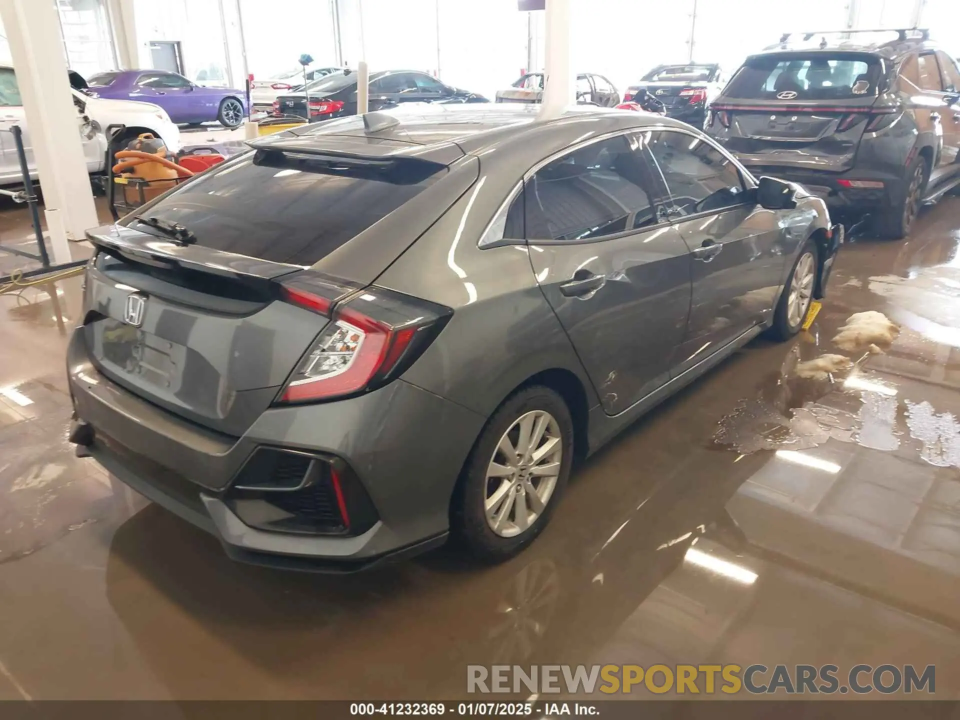 4 Photograph of a damaged car SHHFK7H6XLU216657 HONDA CIVIC 2020